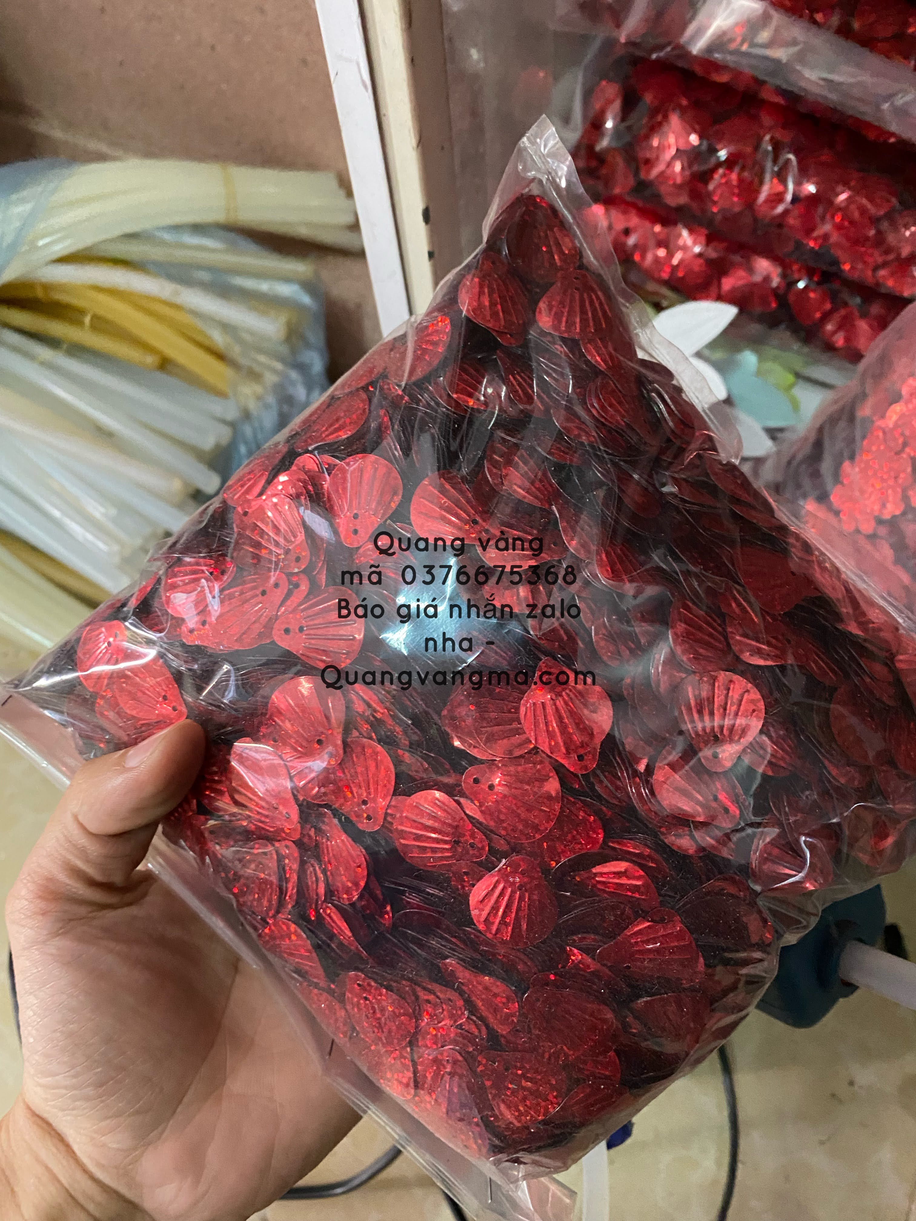 HOA SẮT VÀ HOA ĐÁ MẮT CÔNG MẮT HOA MẪU SẴN TẠI CỬA HÀNG