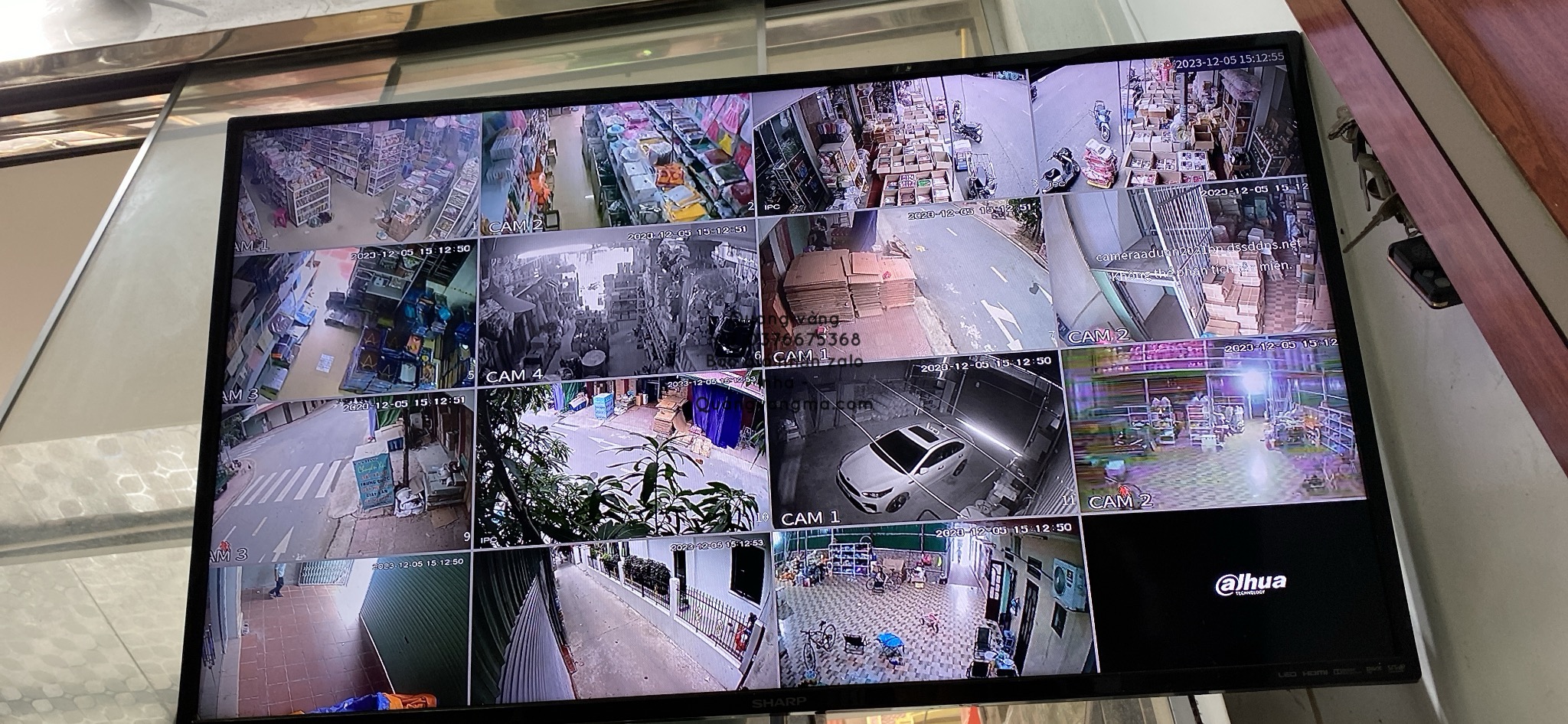 Hình ảnh cửa hàng quang vàng mã