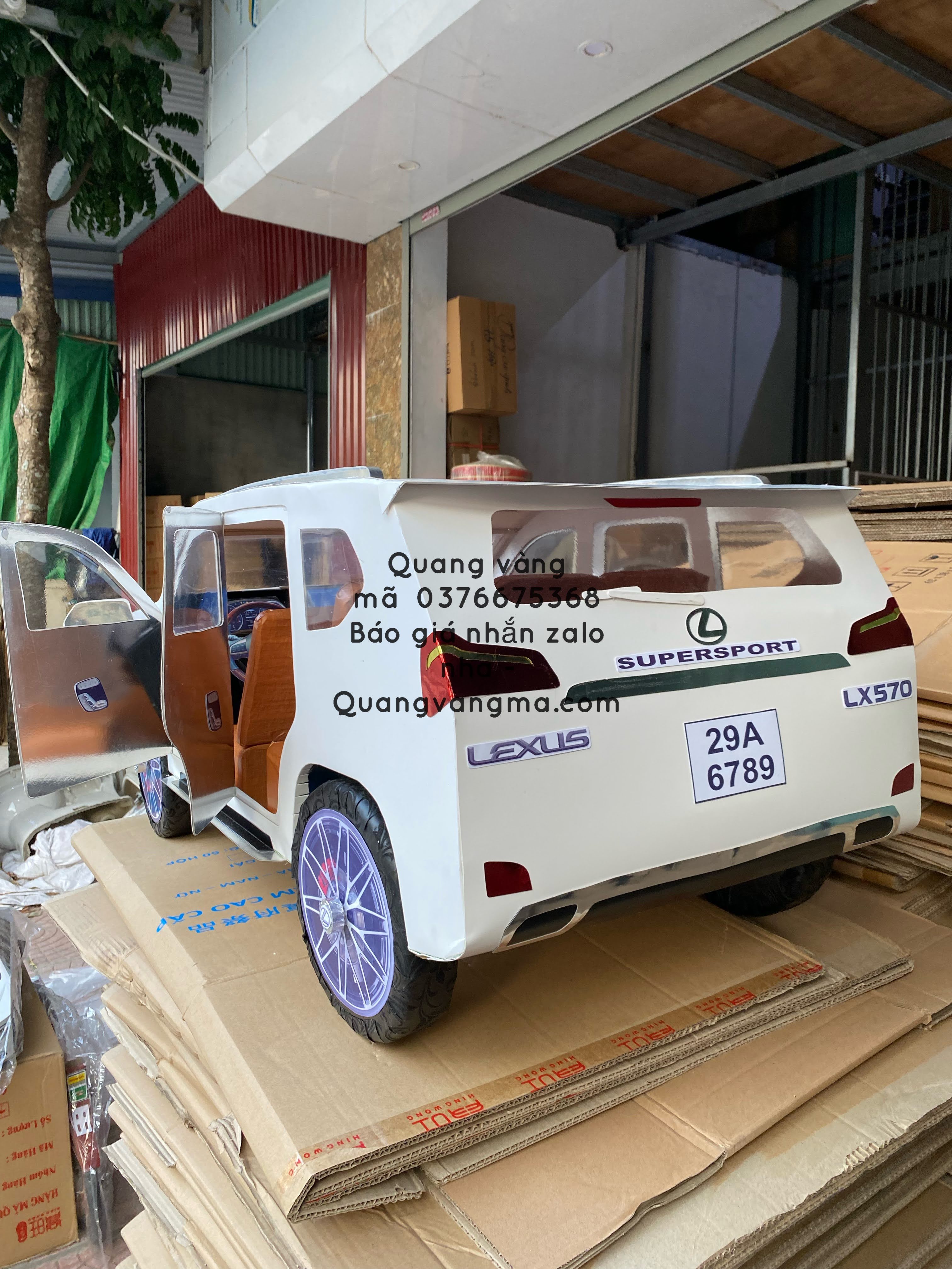 LX570 TRẮNG NỘI THẤT NÂU