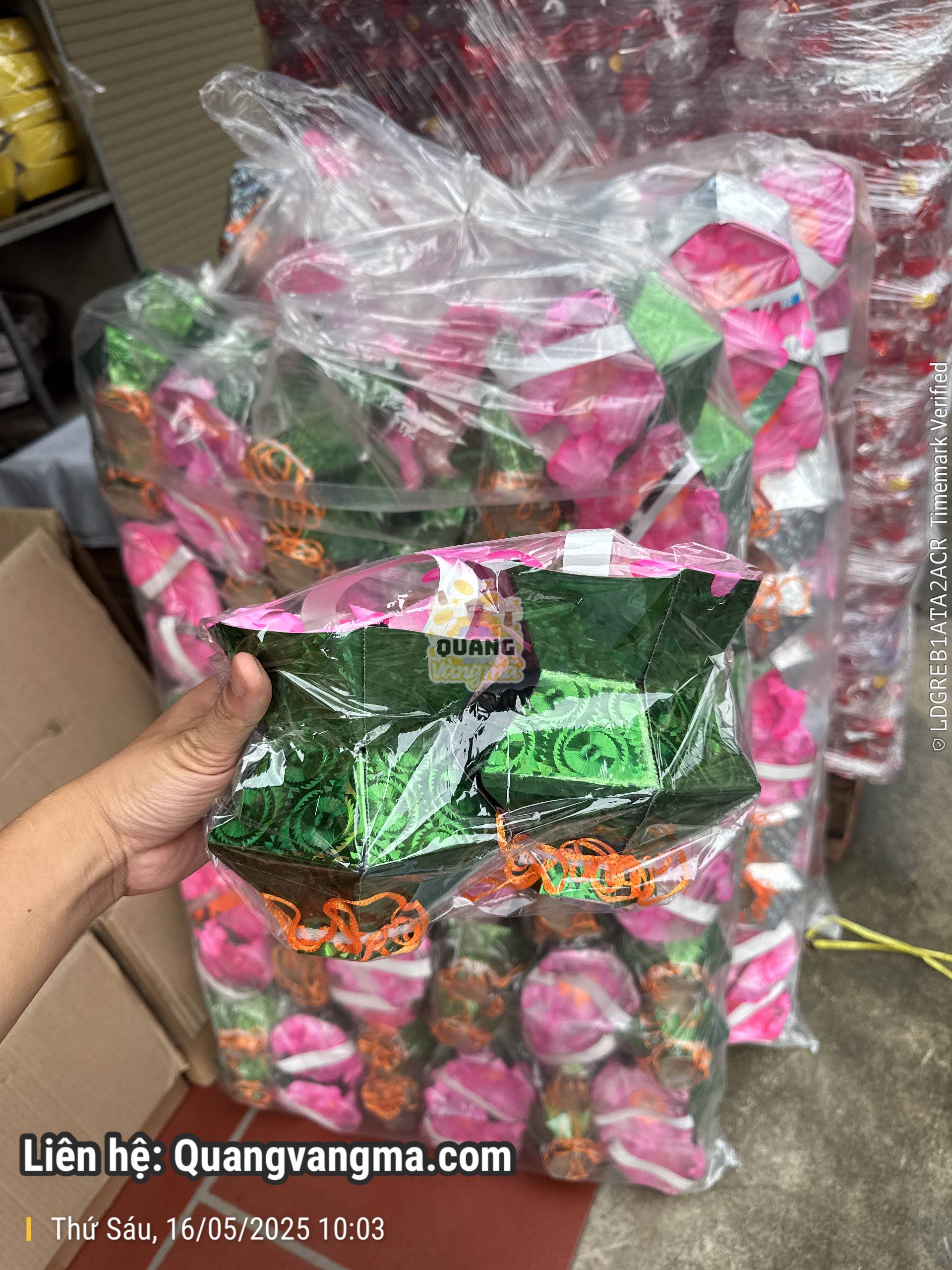 Lẵng hoa lẵng la