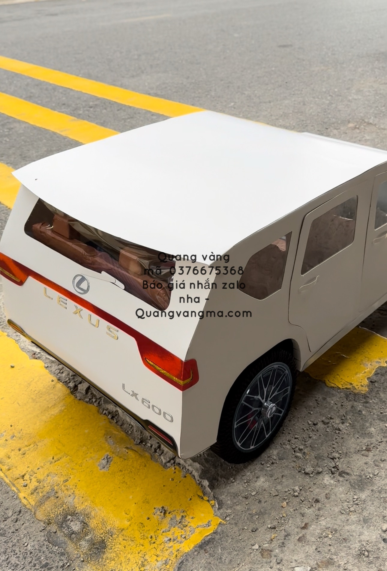 Lexus lx600