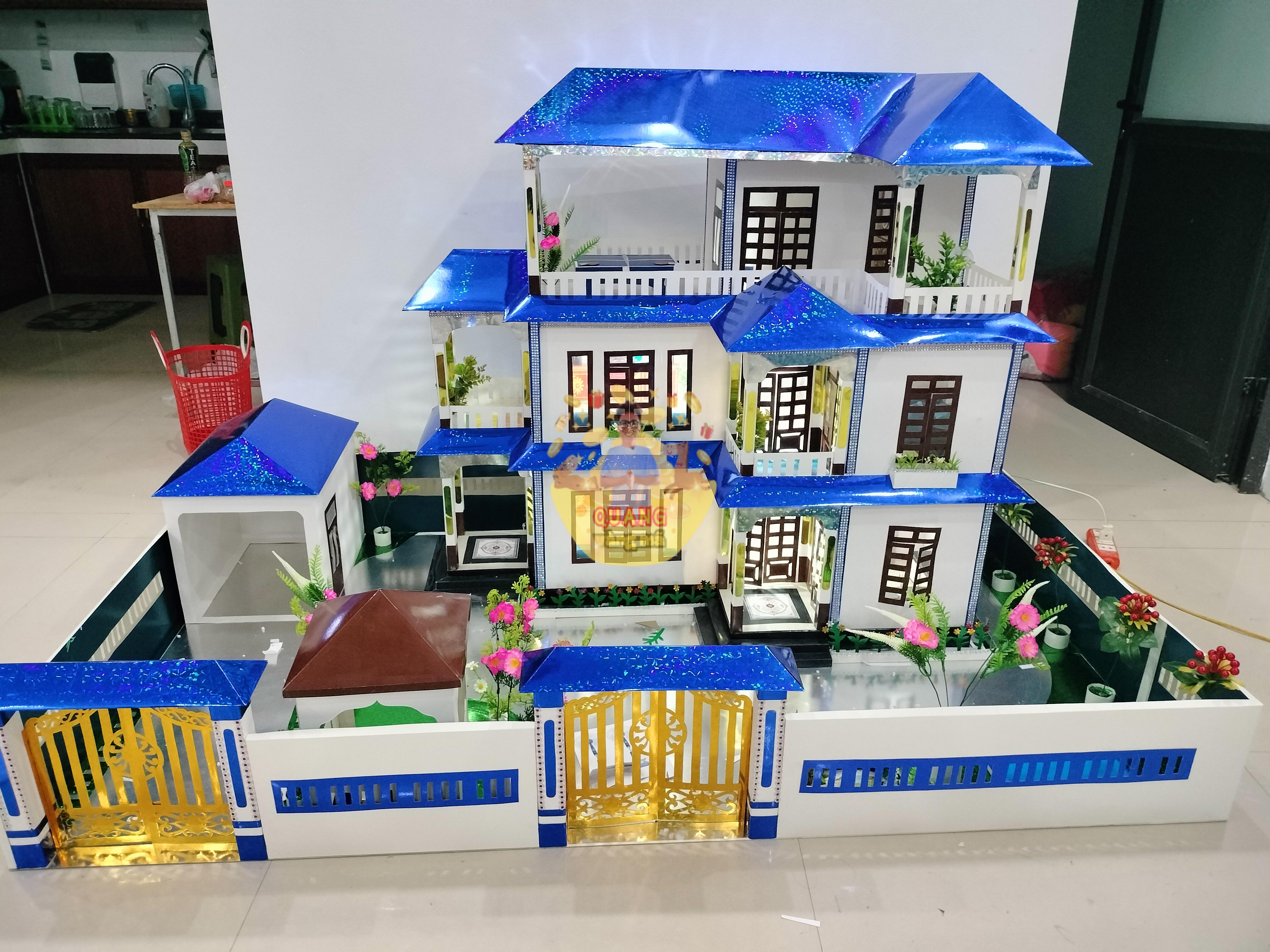 NHÀ 3 TẦNG 2 CỔNG SÂN RỘNG