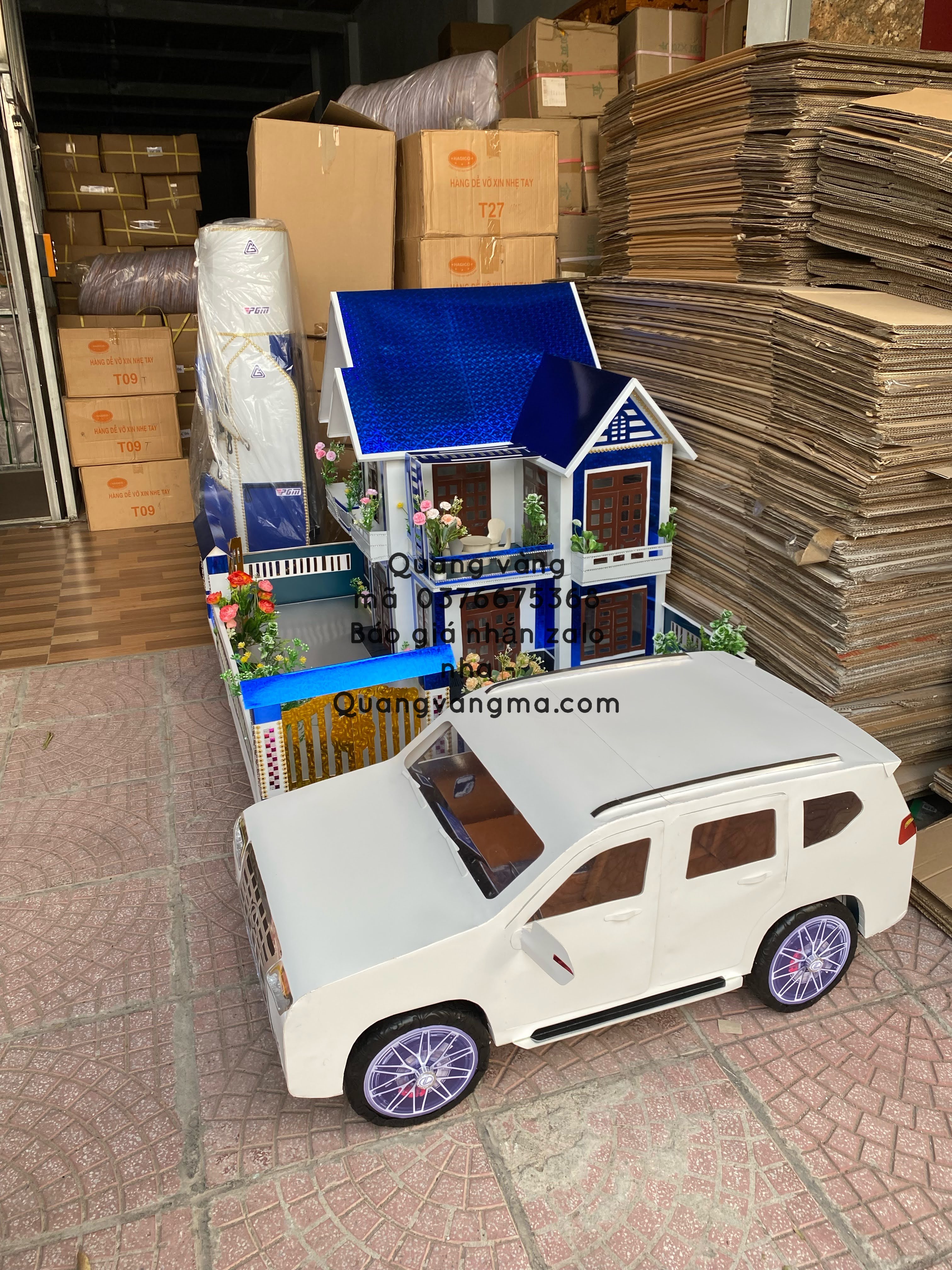 NHÀ LẦU 3 TẦNG BỘ GÔN XE LX 570