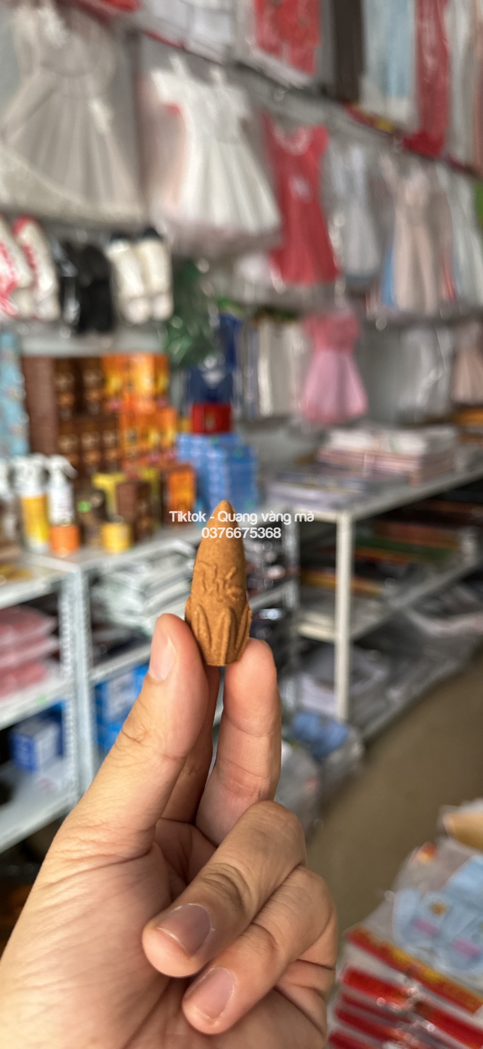Nụ trầm