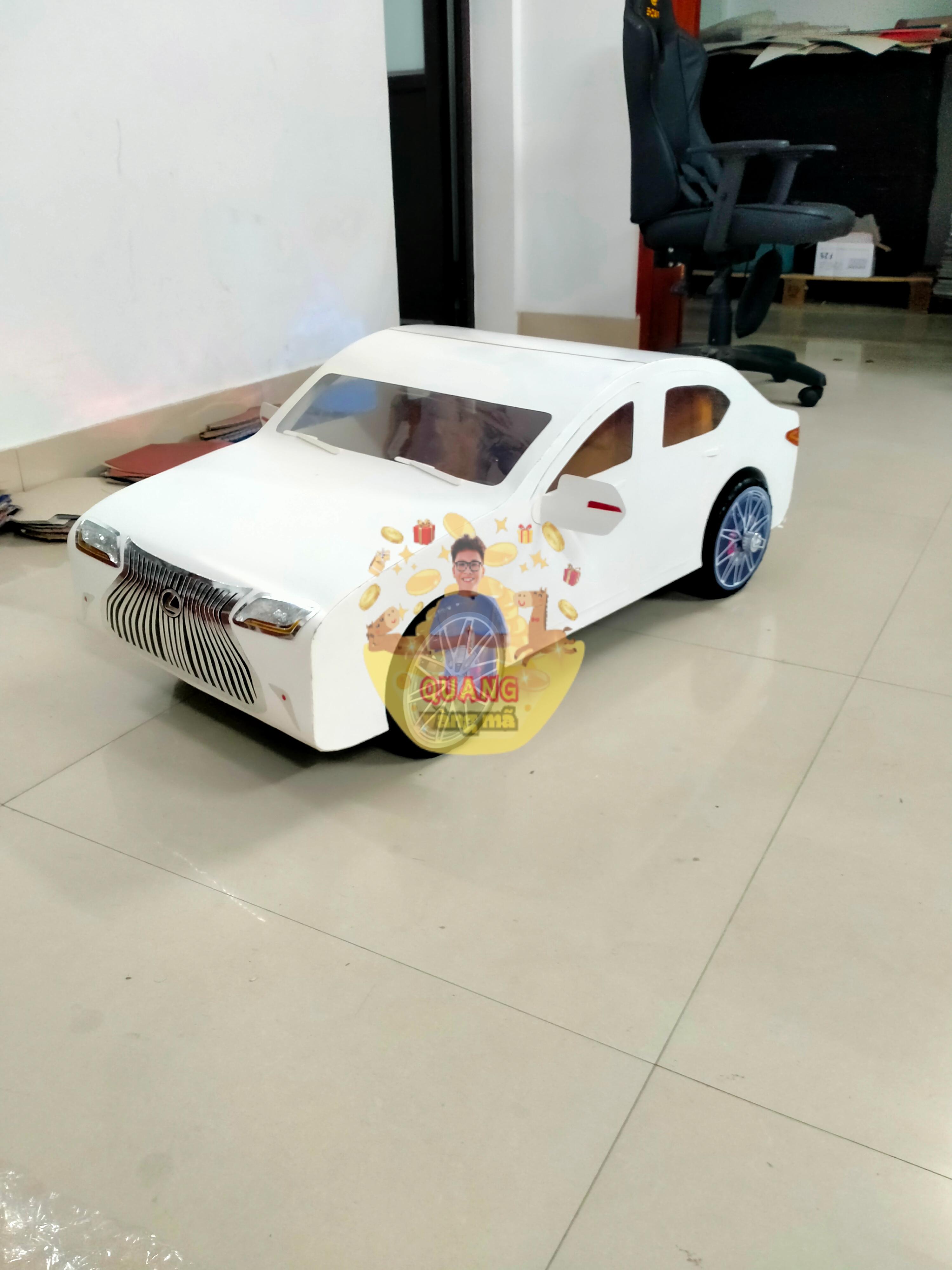 Ô TÔ LEXUS TRẮNG