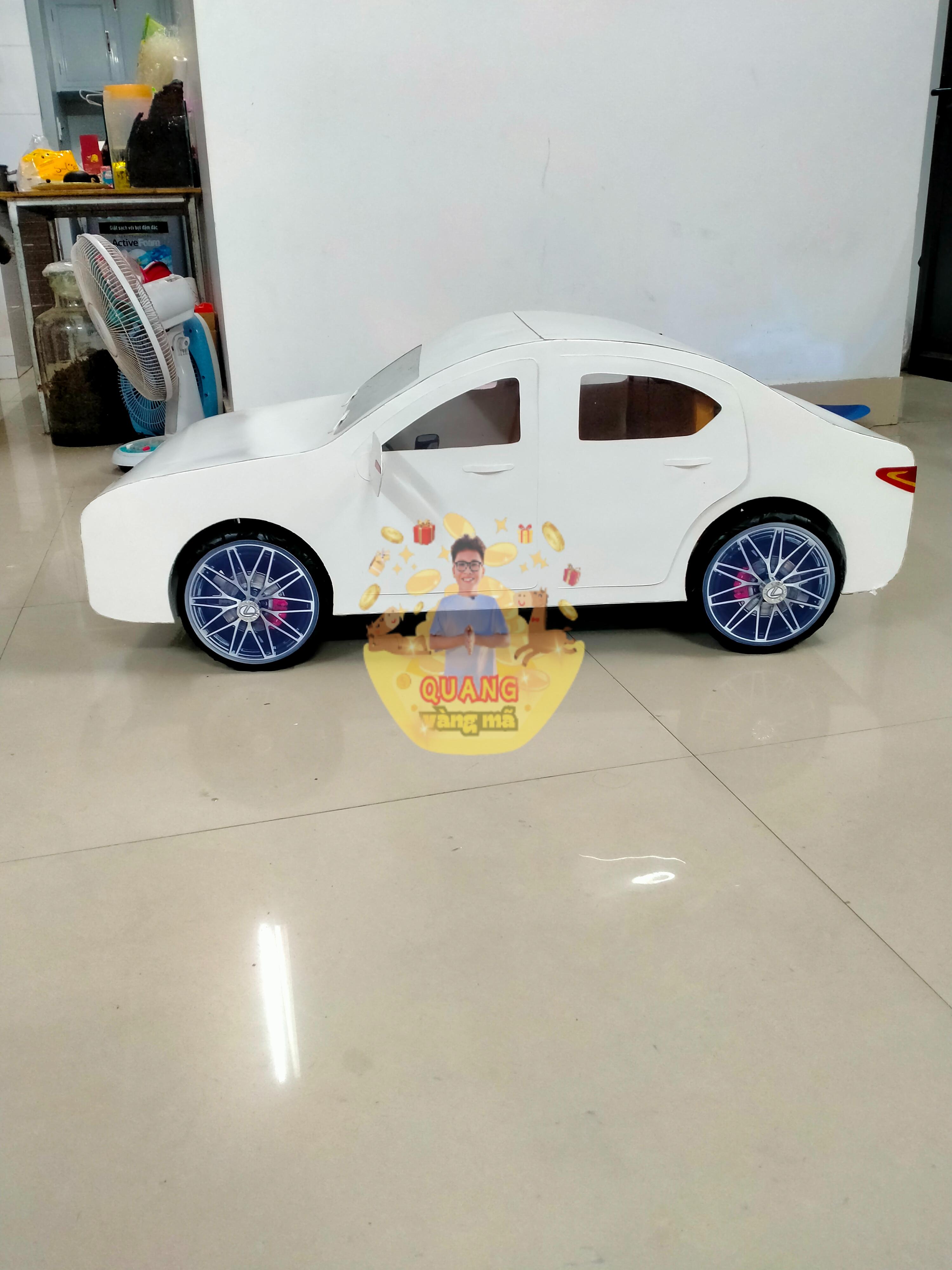 Ô TÔ LEXUS TRẮNG