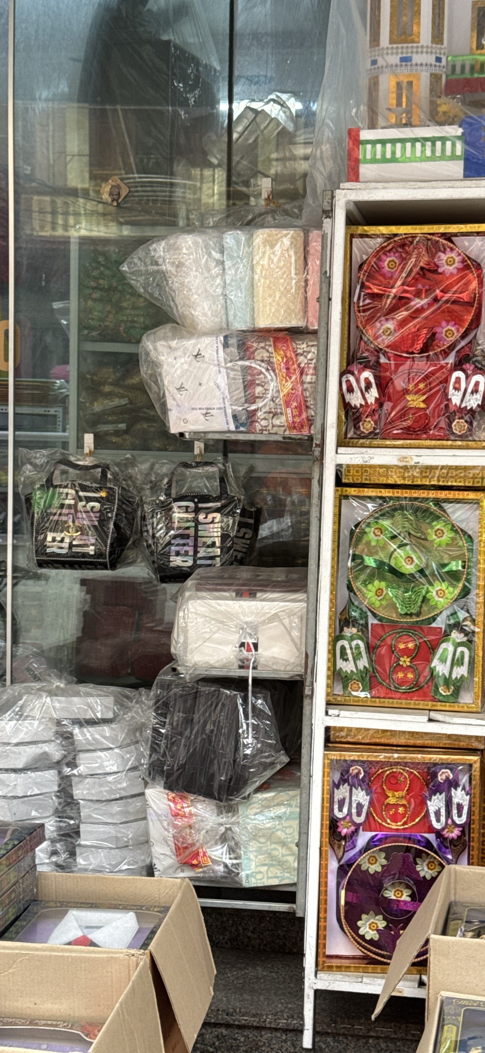 Set nữ đỏ