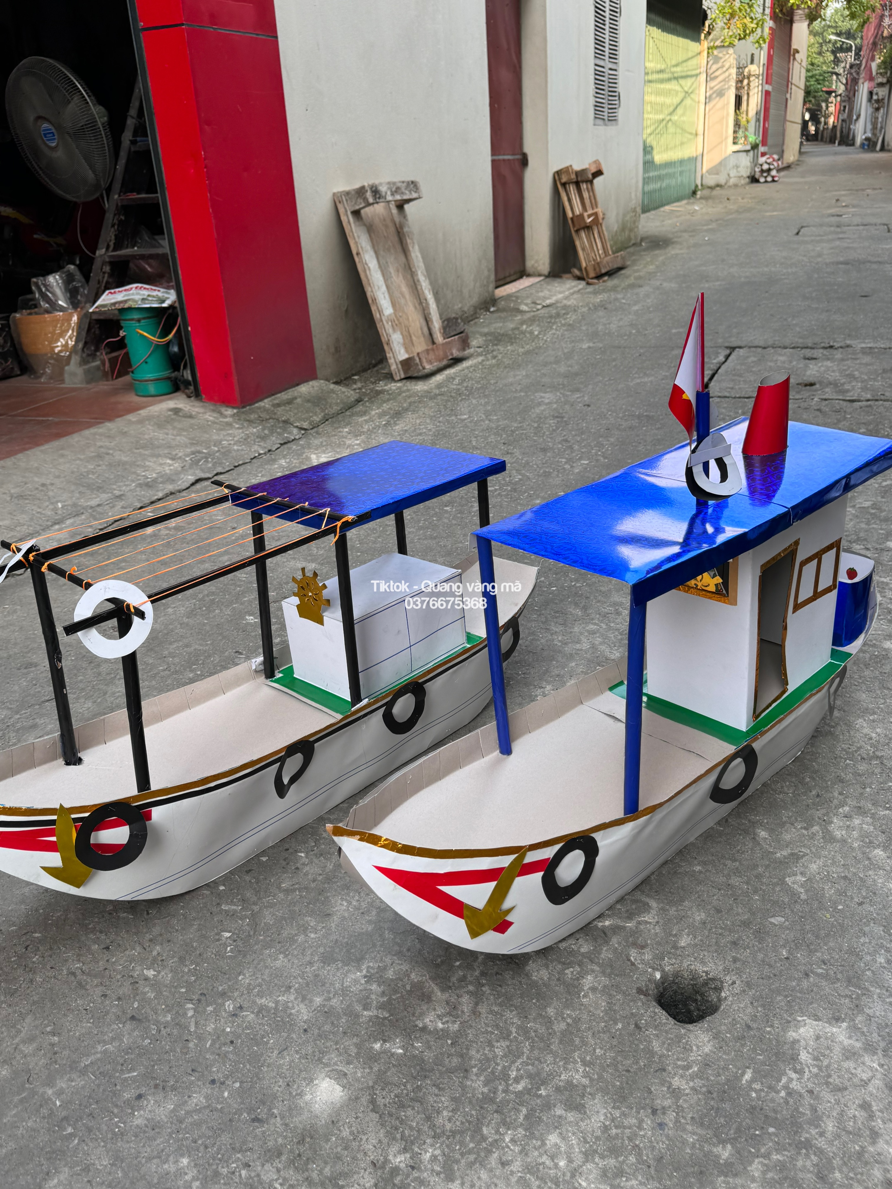 Thuyền thu hoạch cá thuyền kéo cá