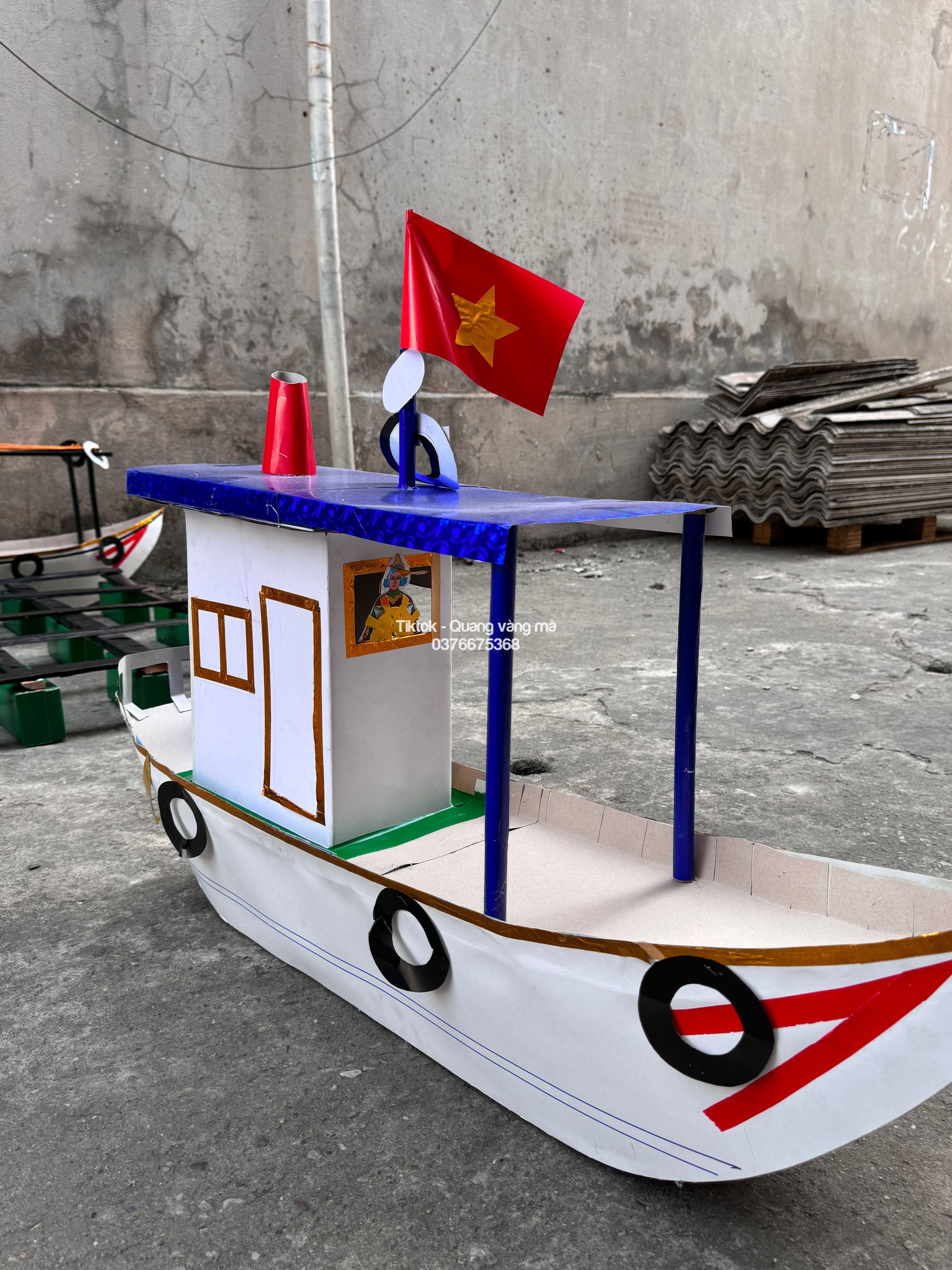 Thuyền thu hoạch cá thuyền kéo cá