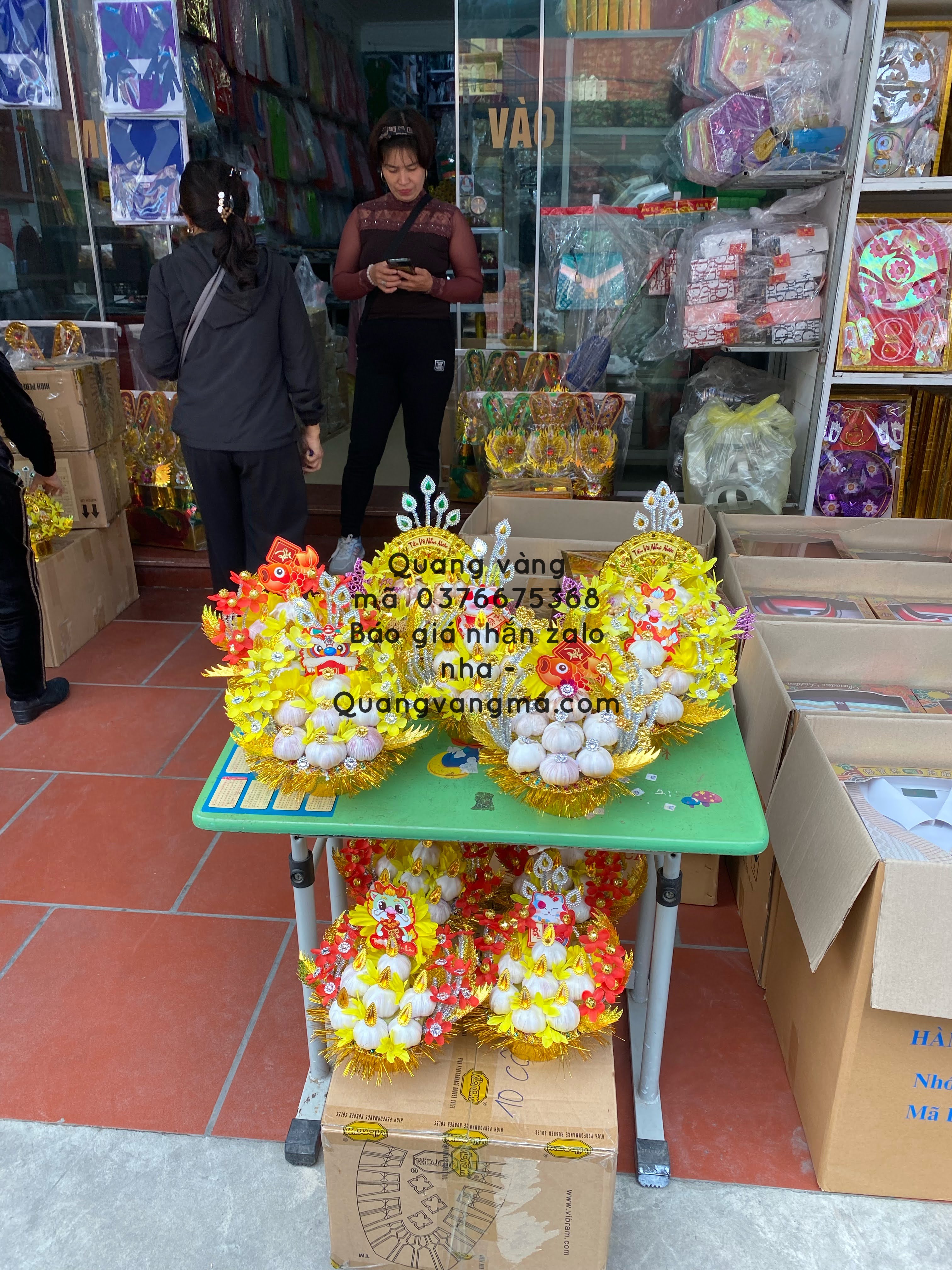 Tỏi bán tết