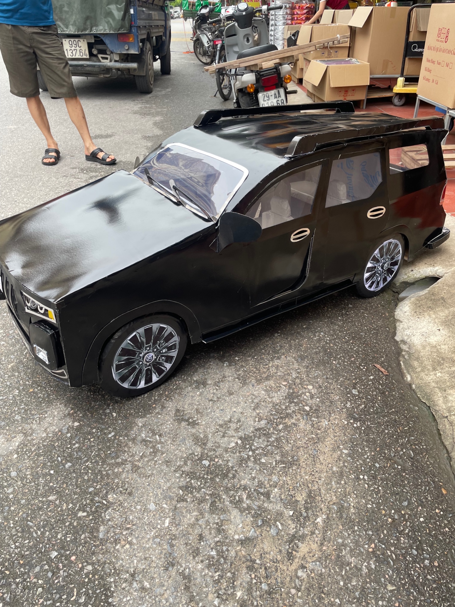 Toyota prado đen 2026
