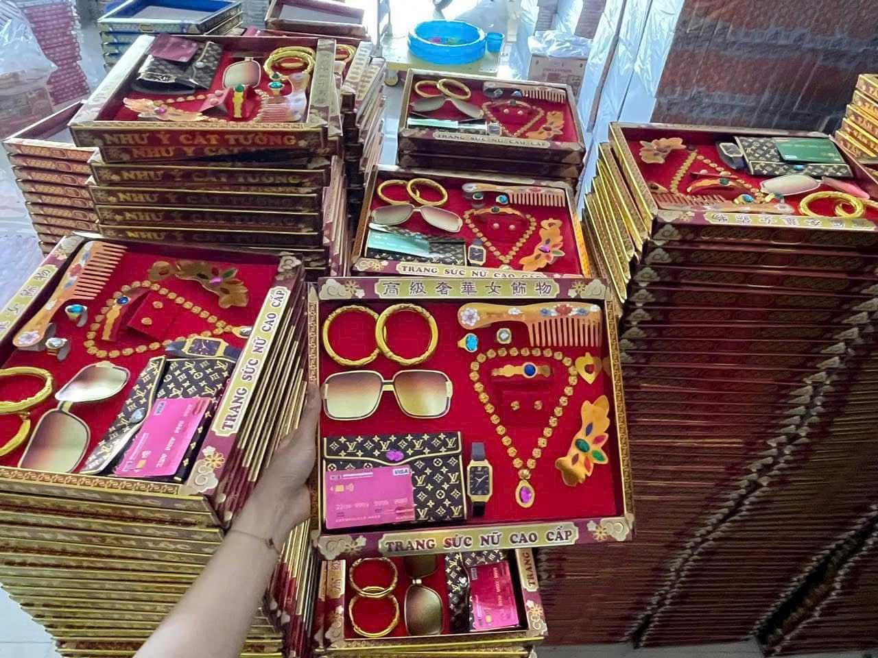 Trang sức nam nữ ông bà đẹp rẻ qvm1815