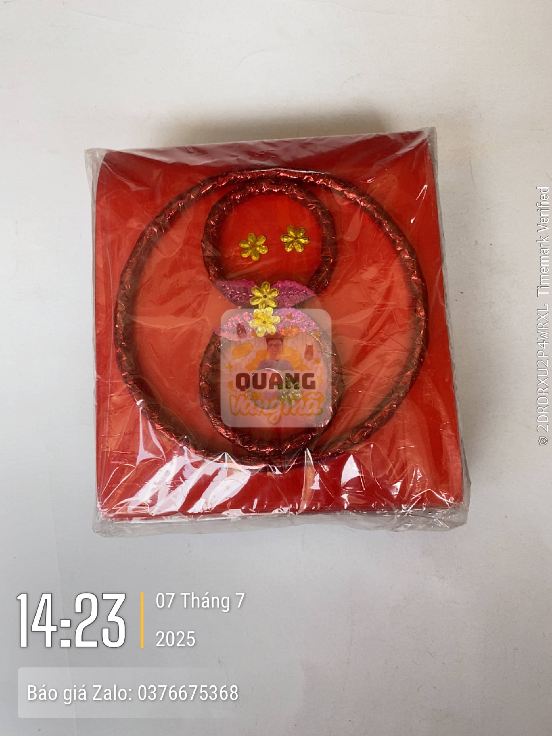 Trang sức thường.