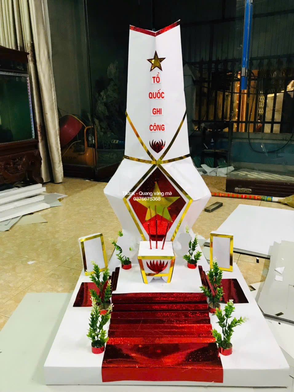 Tượng đài tưởng liệm các liệt sĩ