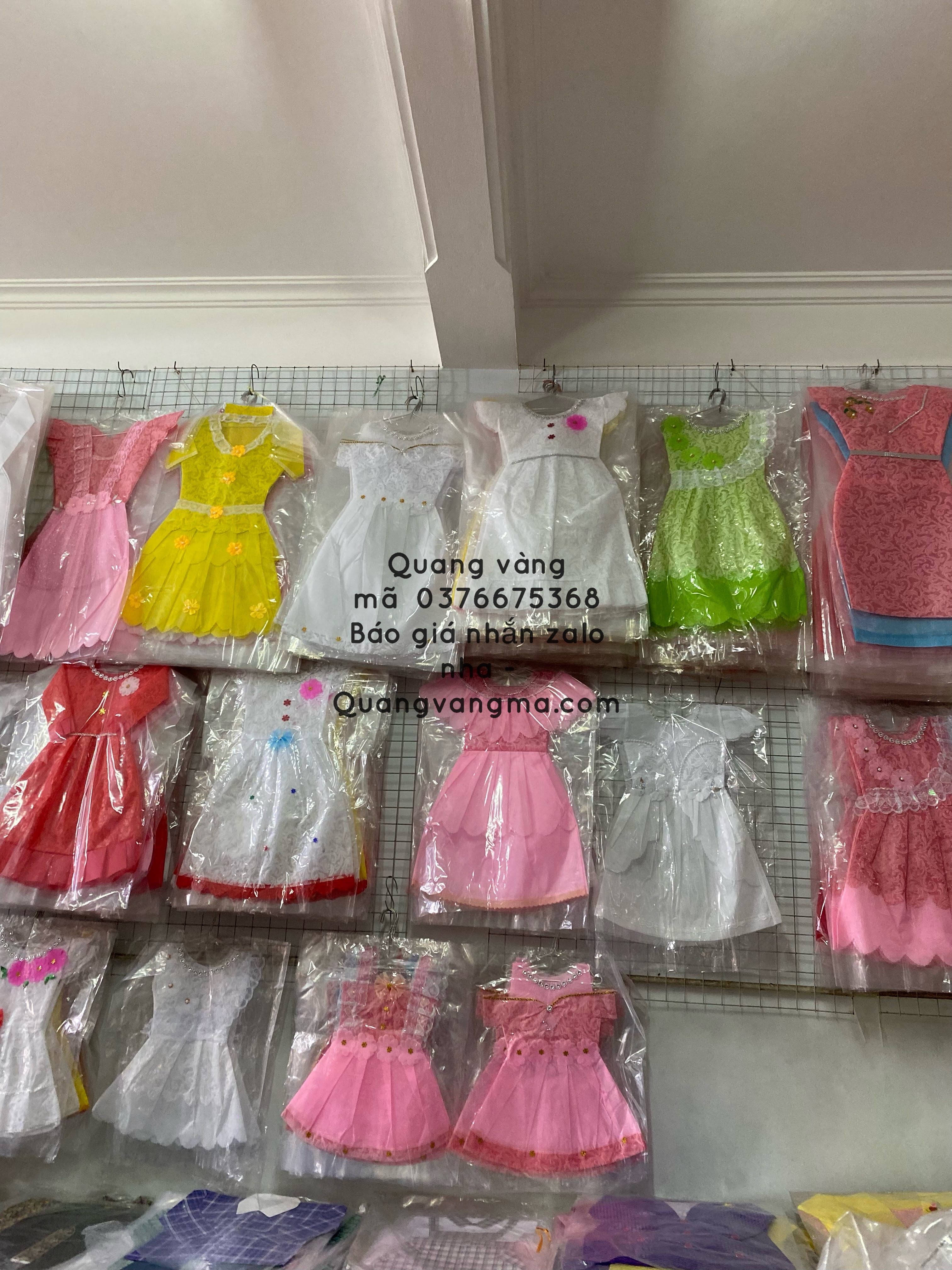 VÁY CÁC LOẠI