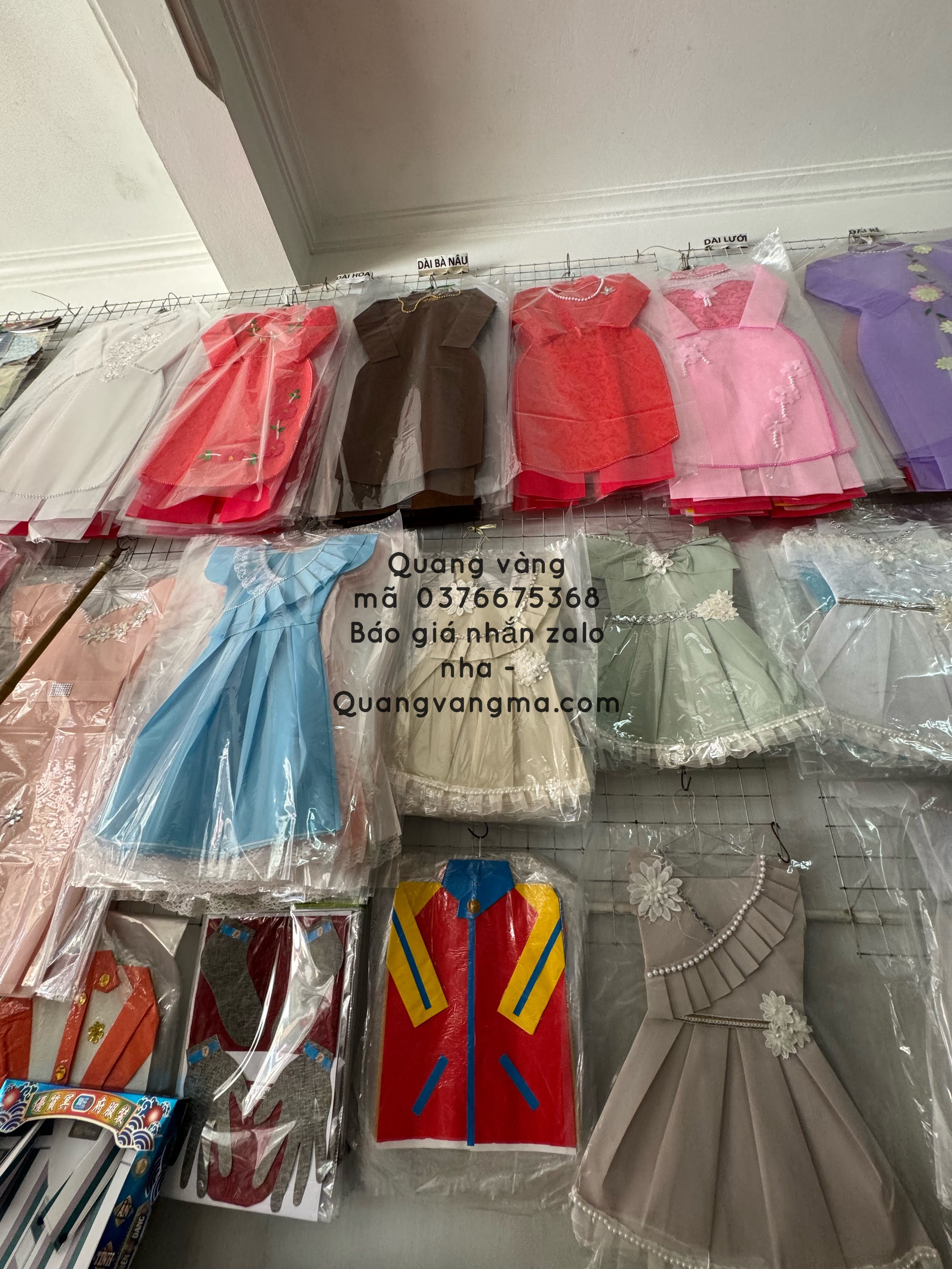 VÁY MÓC TREO SỊN