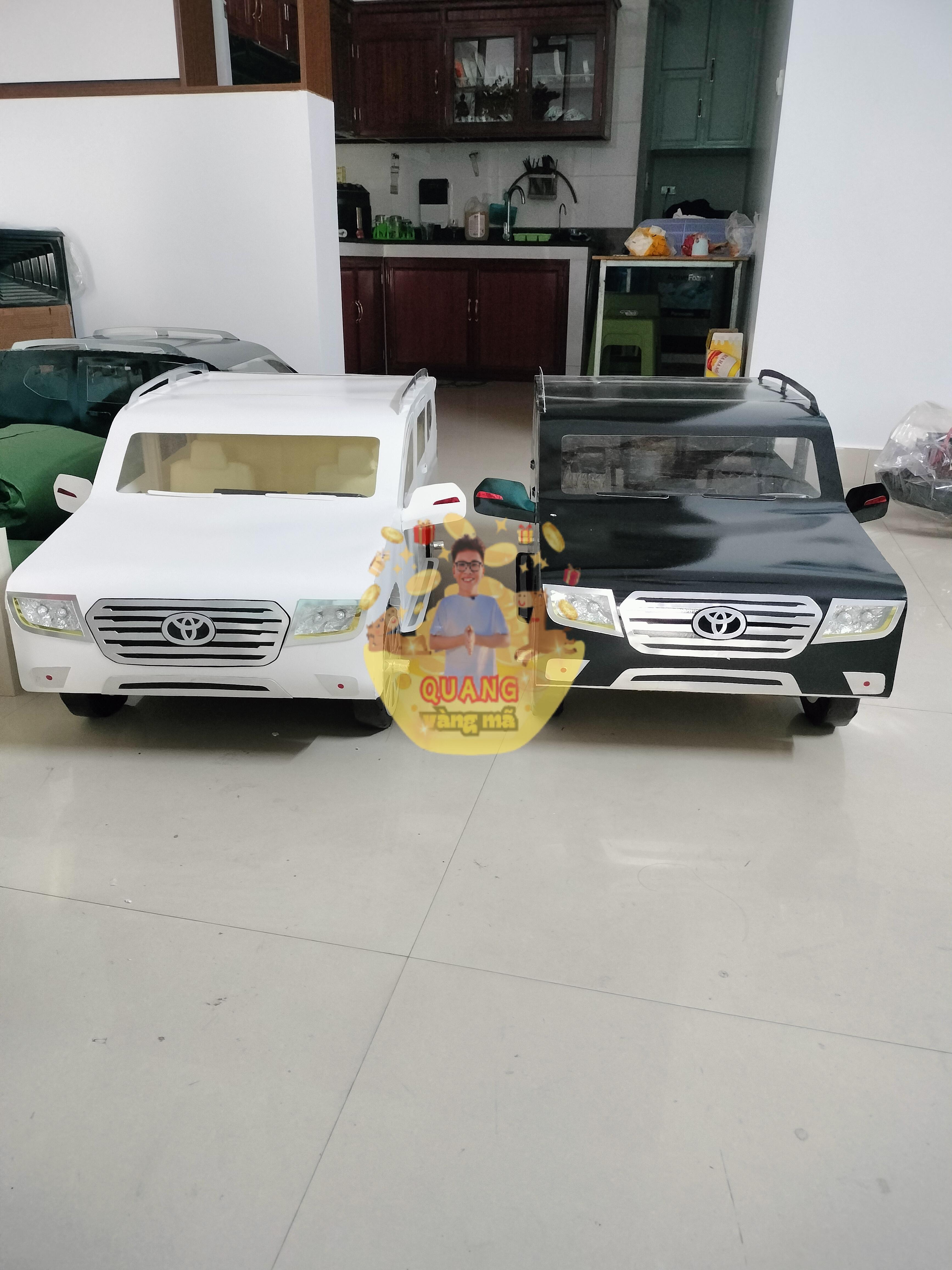 XE MERCEDES TRẮNG