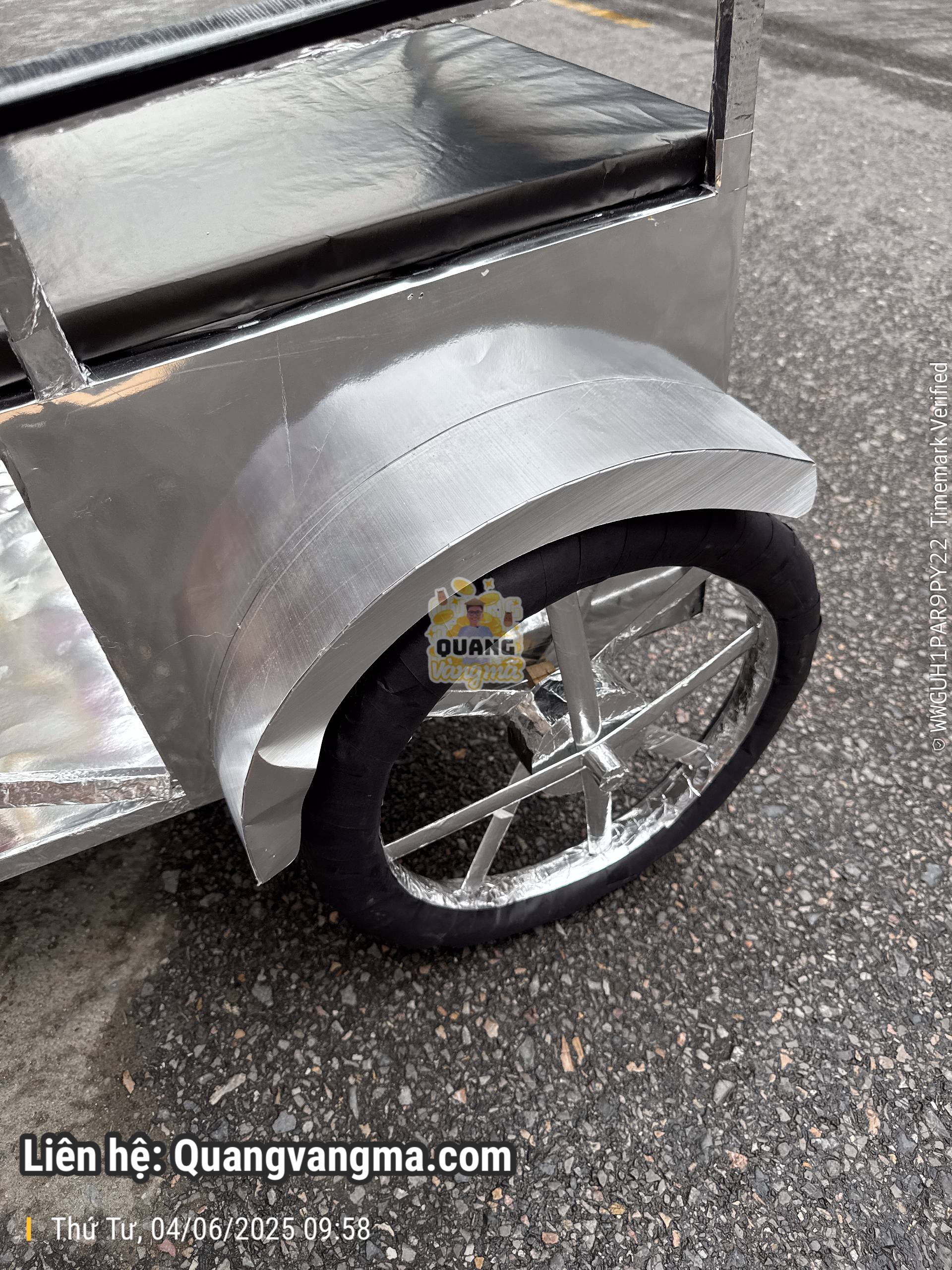 Xe 3 bánh khuyết tật