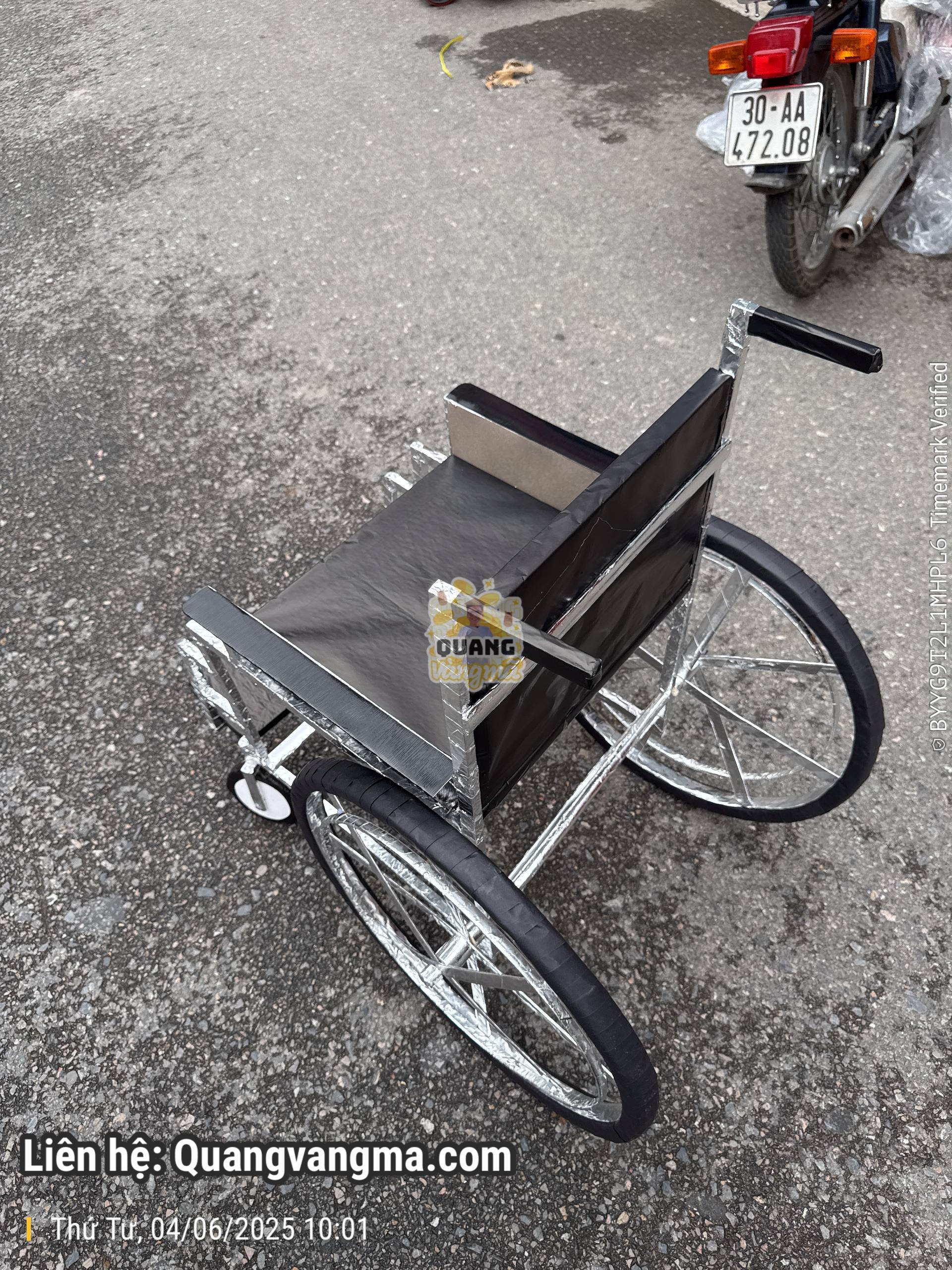 Xe 3 bánh khuyết tật