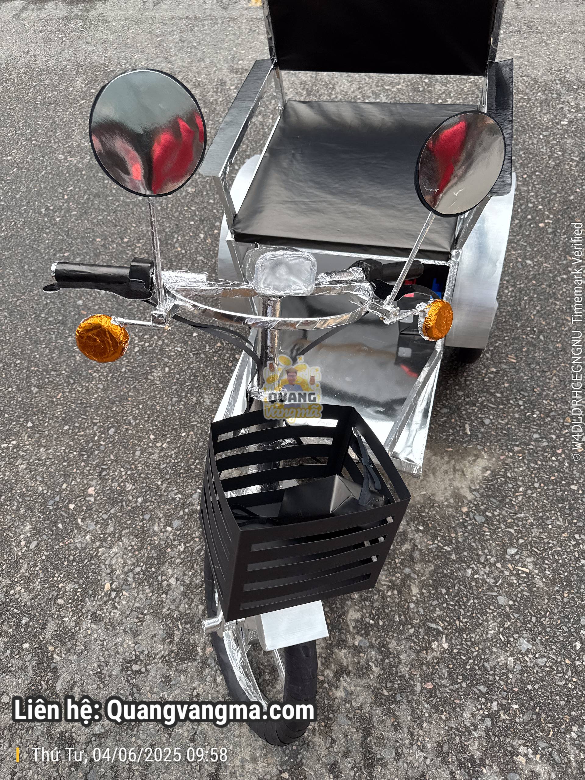 Xe 3 bánh khuyết tật