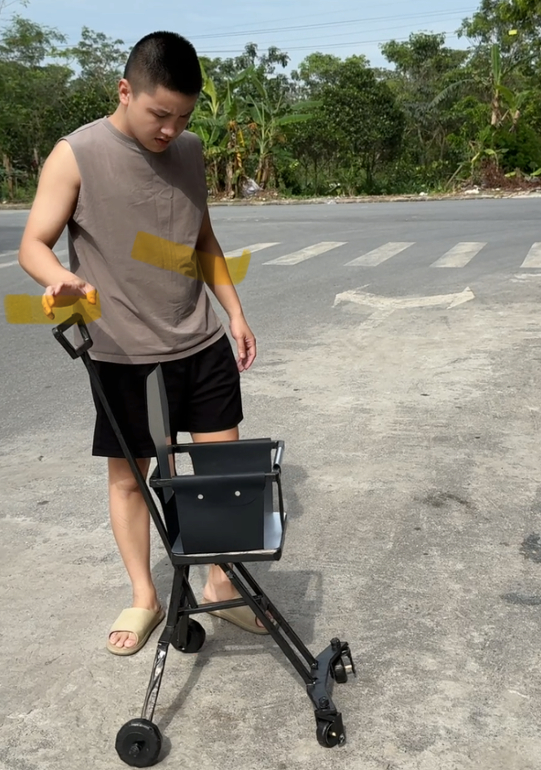 Xe đẩy em bé