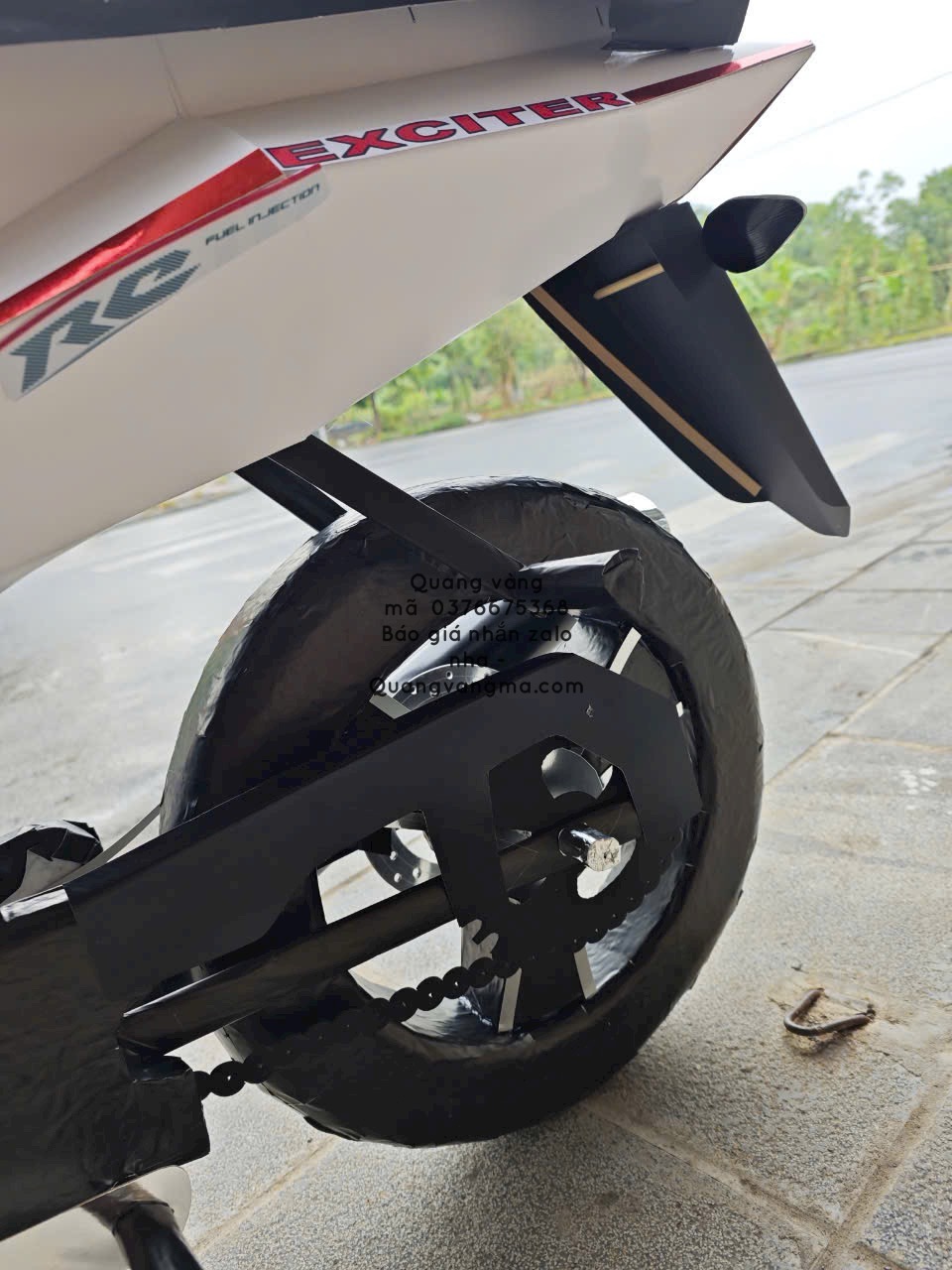 Xe exciter