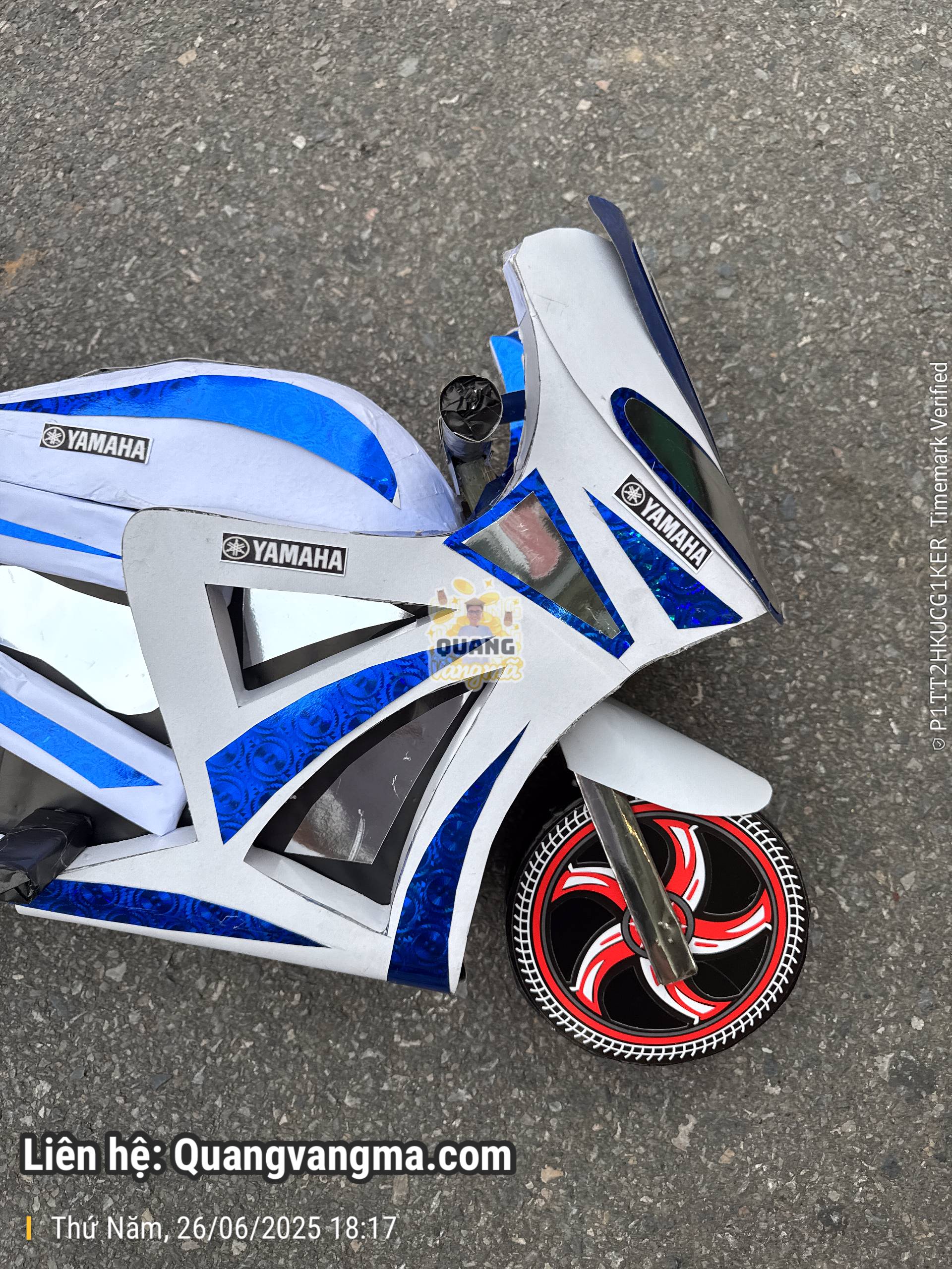Xe moto em bé