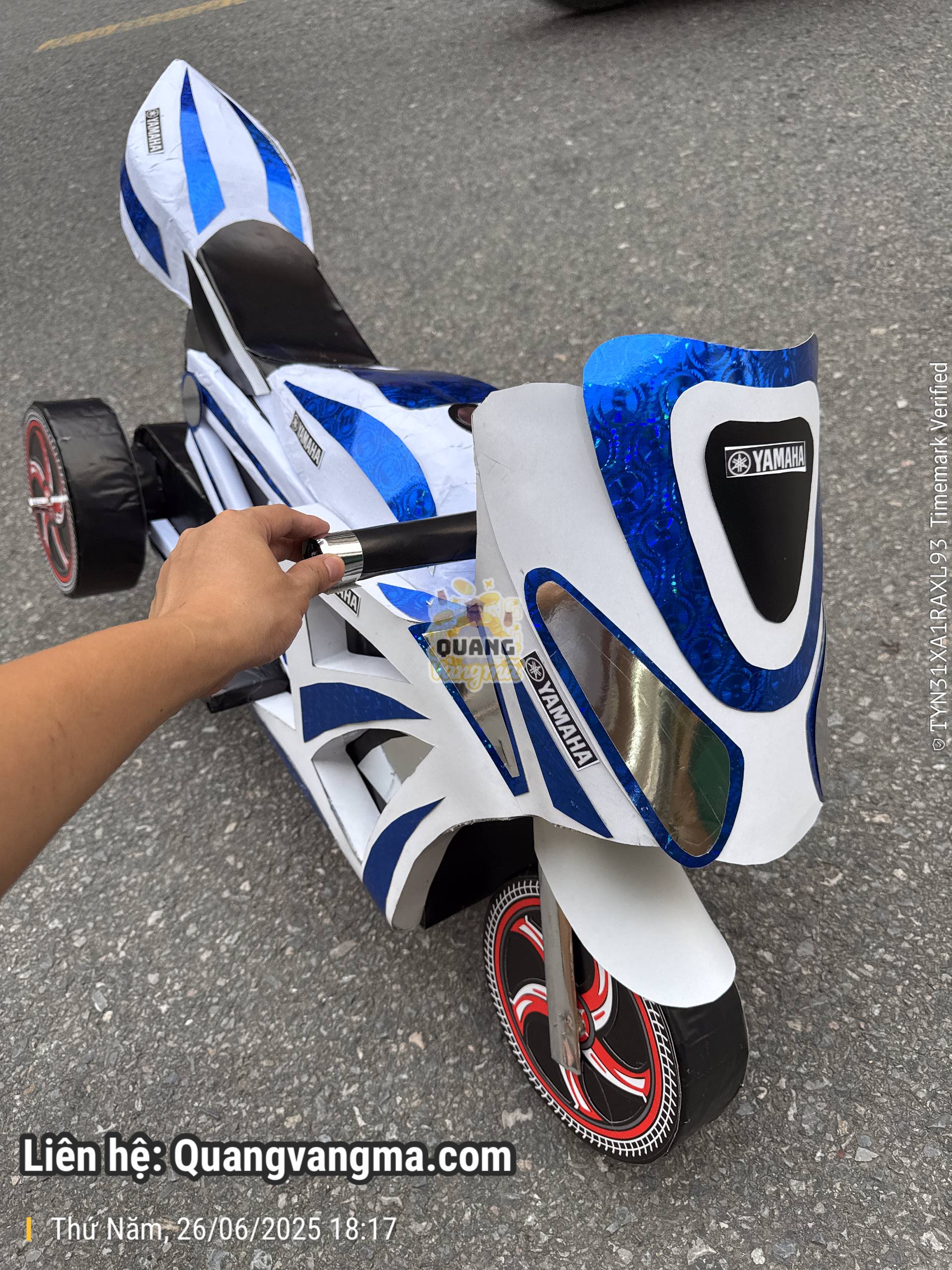 Xe moto em bé