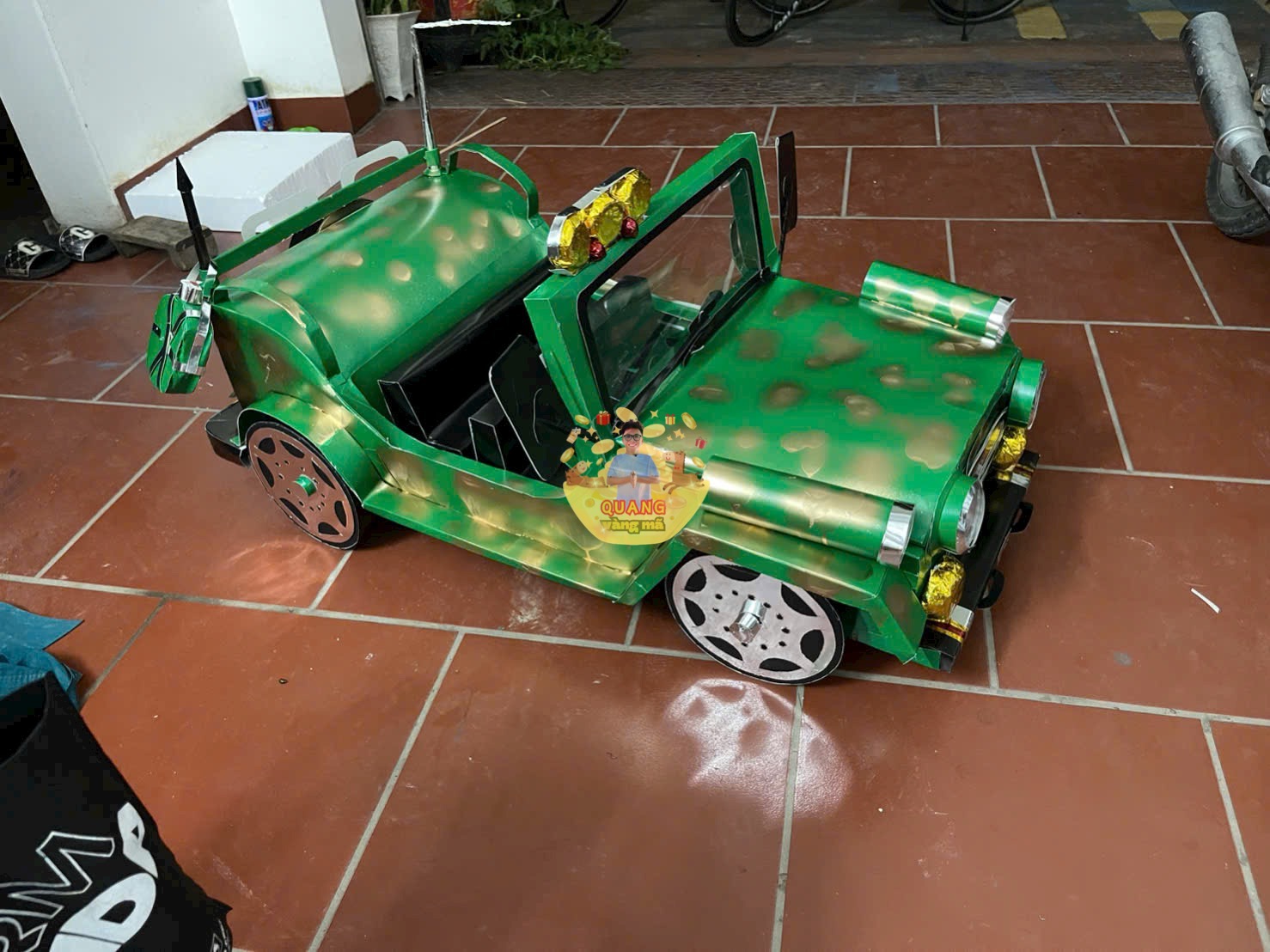 Xe oto mui trần rằn ri