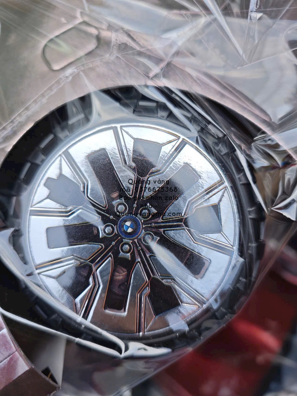 bwm 750i có đen đỏ xám bạc