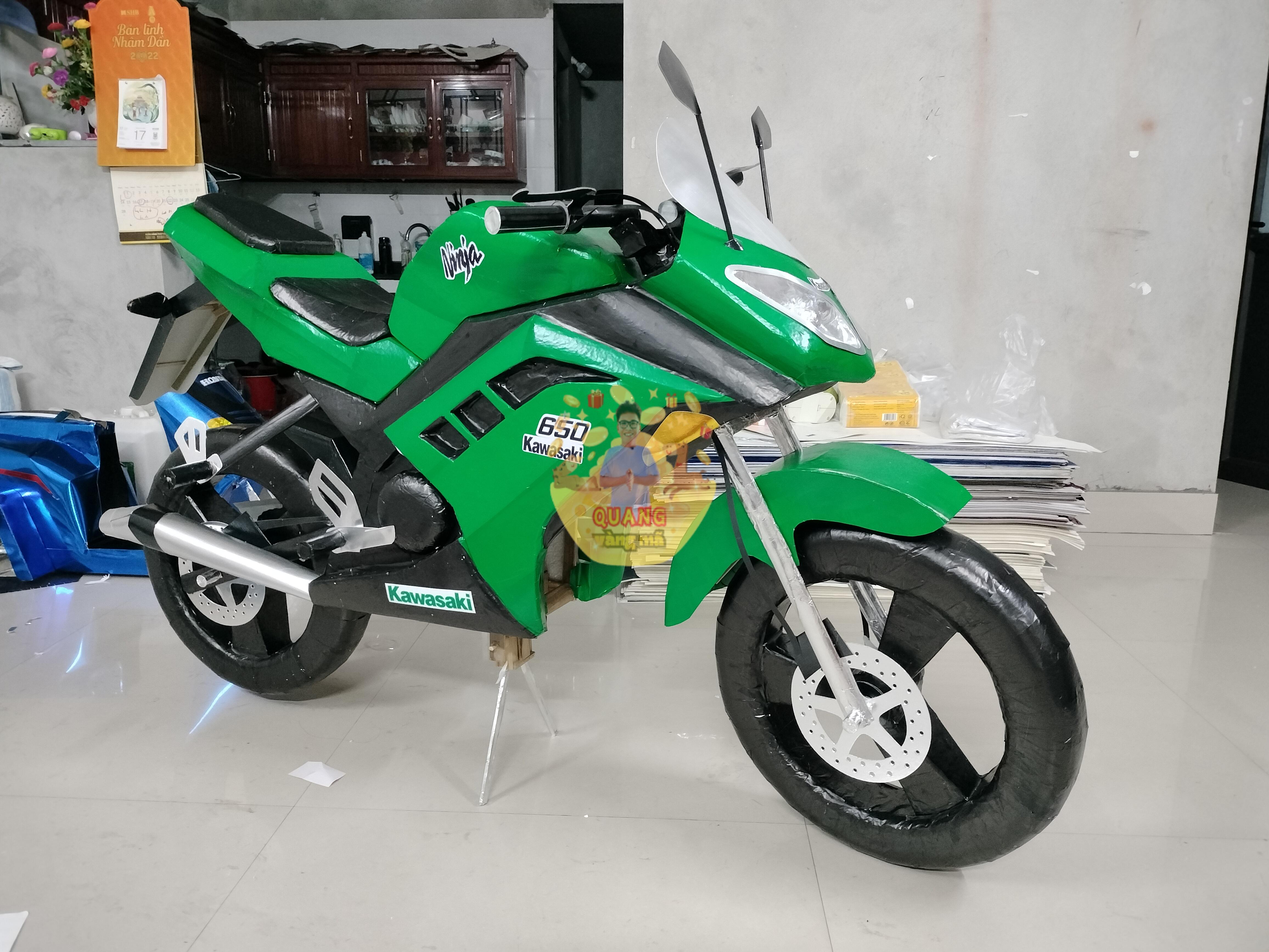 kawasaki xanh lá cây