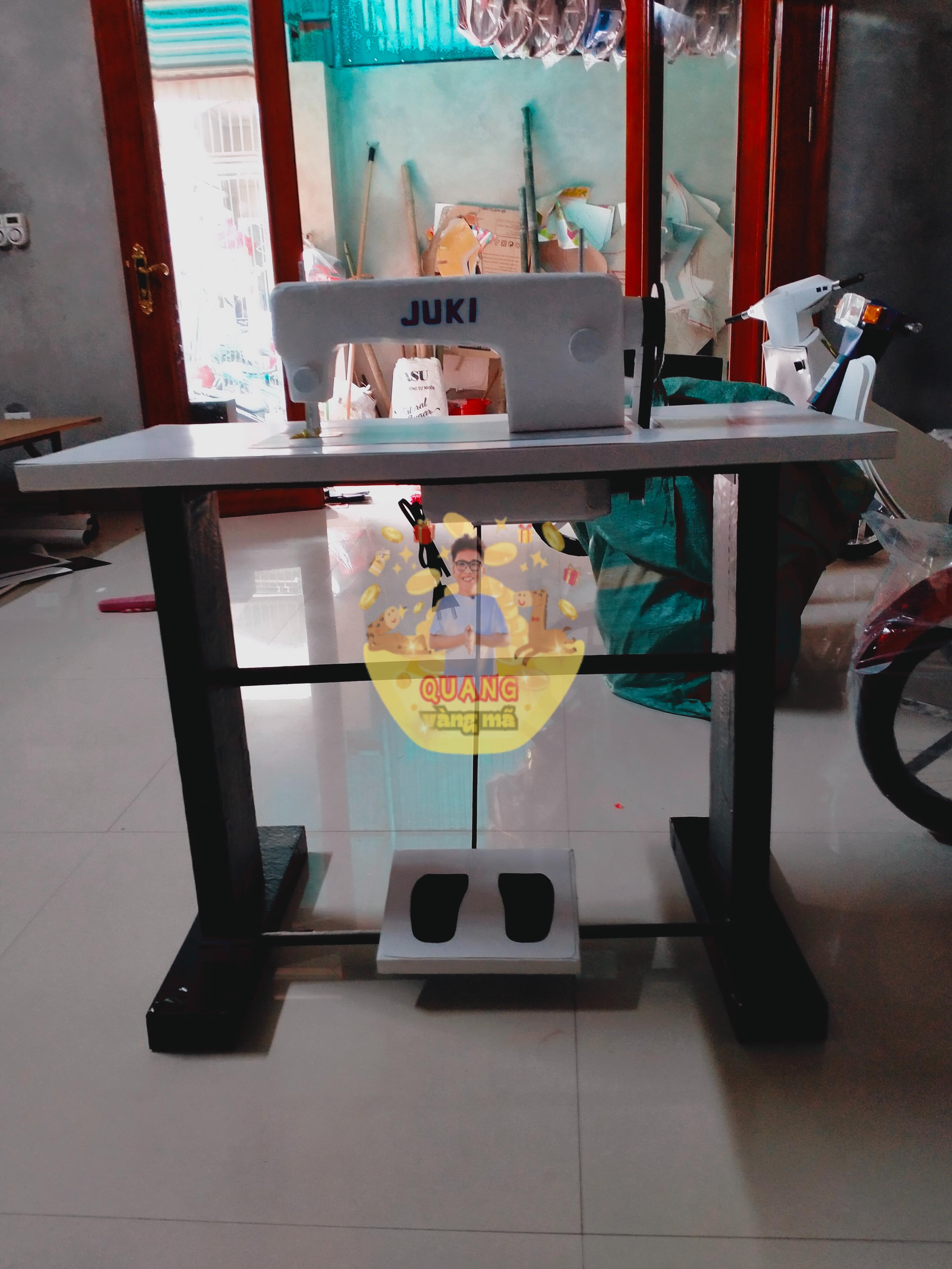 máy khâu juki trắng