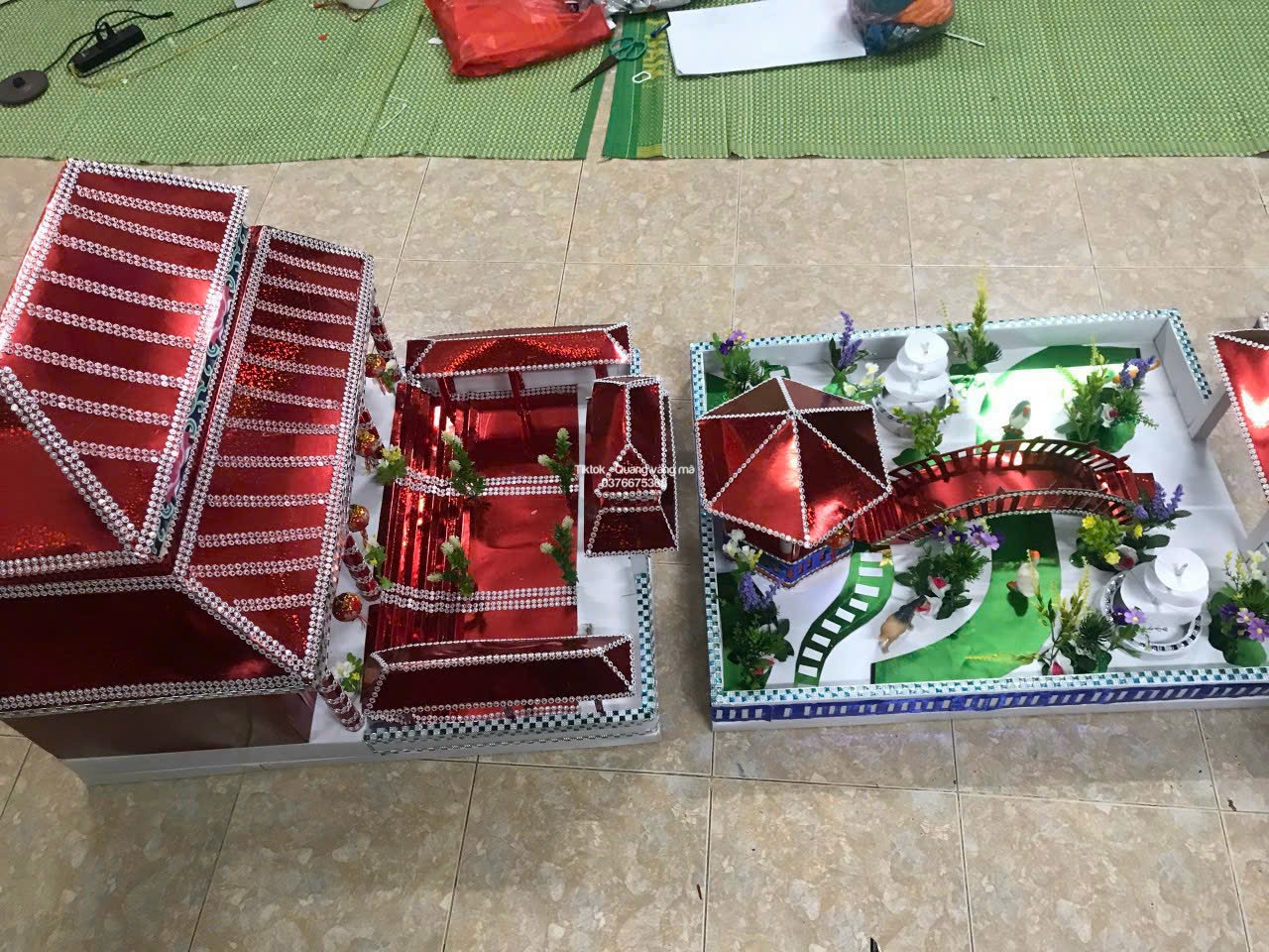 nhà tam cấp nhà thờ sân vườn công viên nhà thờ