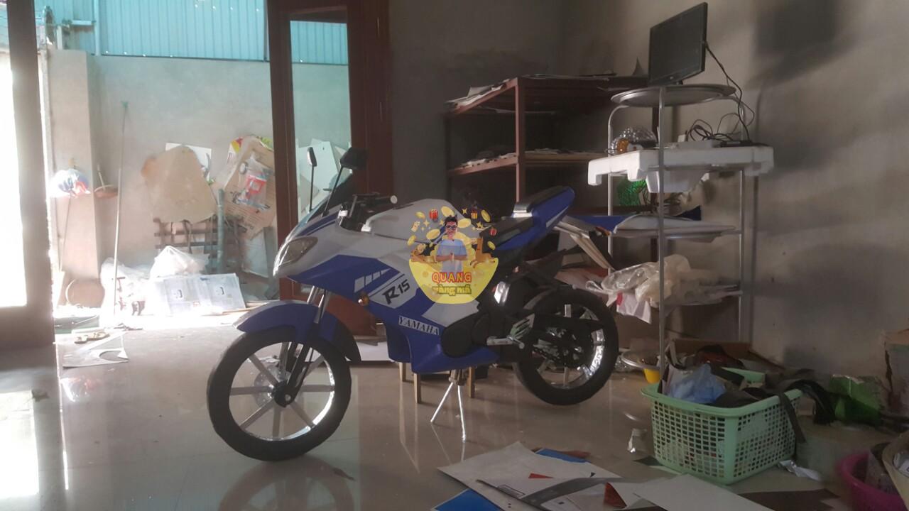 r15 trắng xanh yamaha