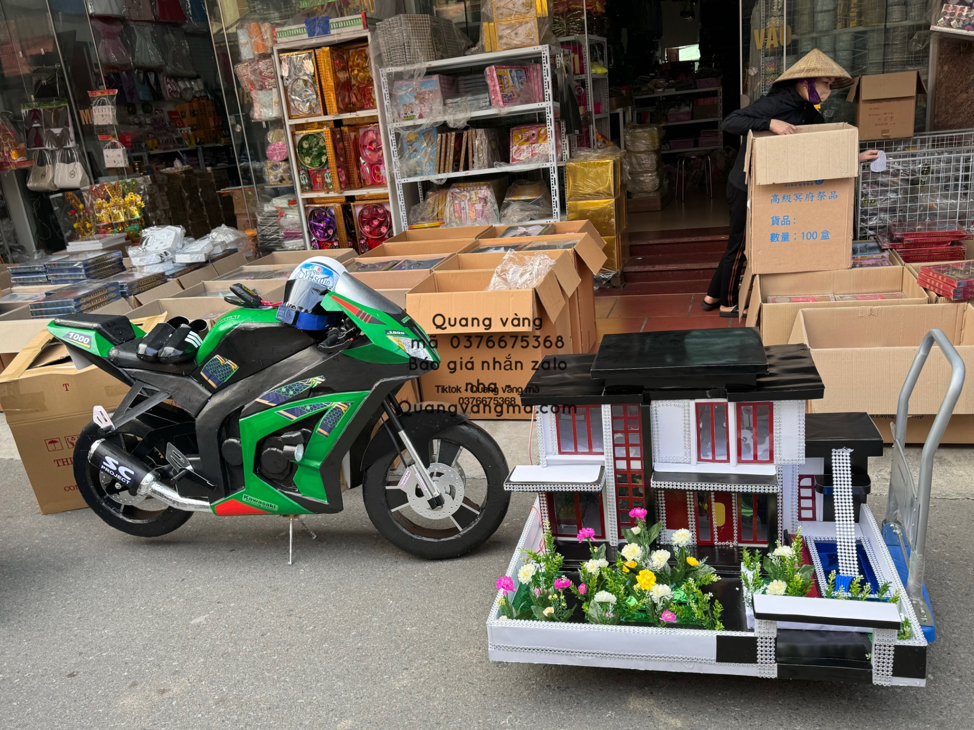 set 49 nam trẻ tuổi xe sịn nhà hiện đại