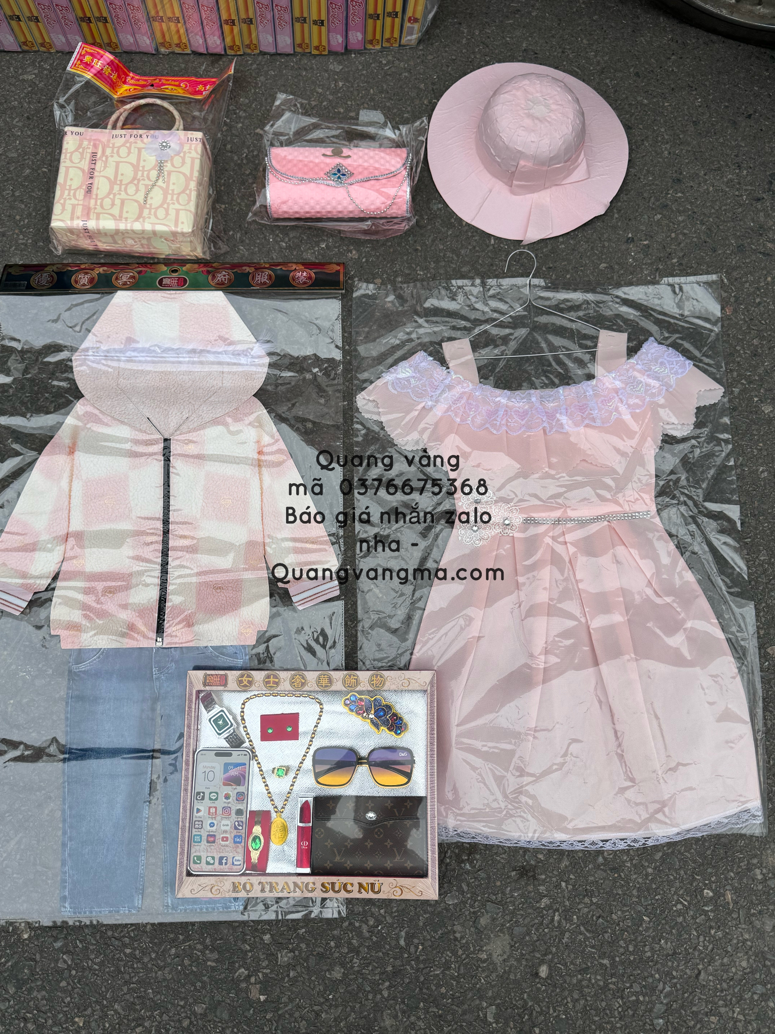 set em bé thích màu hồng xinh xỉu