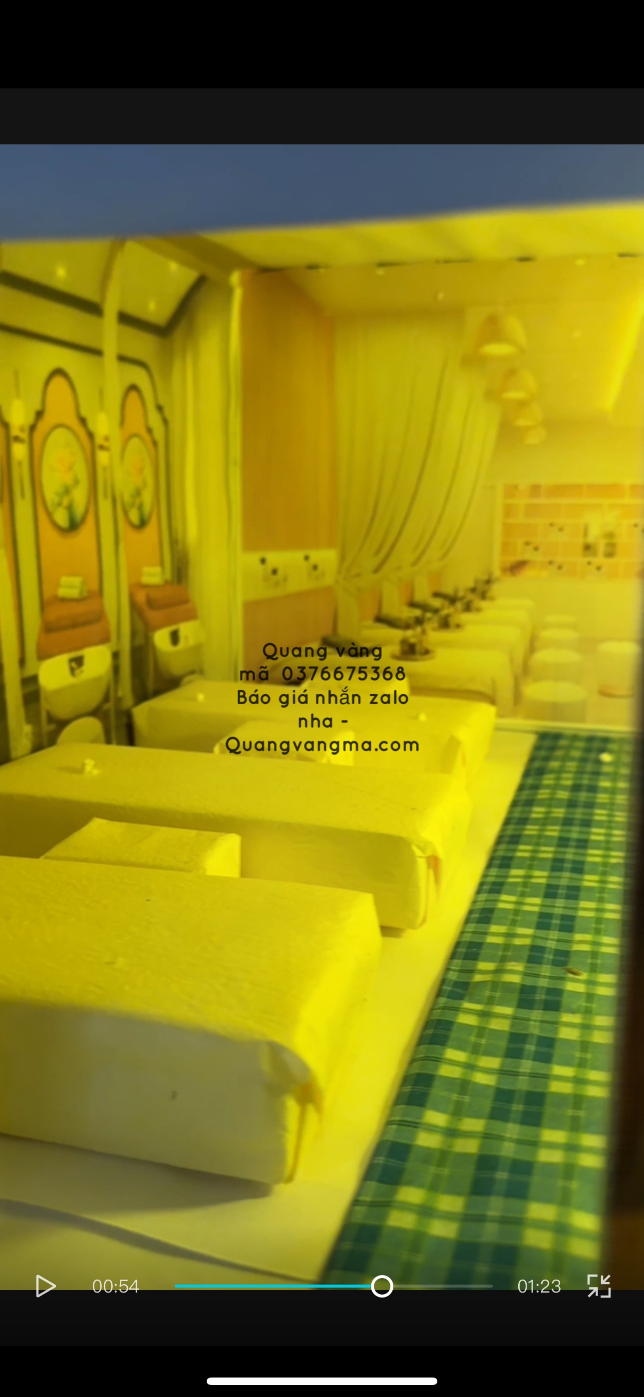 tiệm cắt tóc và tiệm spa tiệm xăm