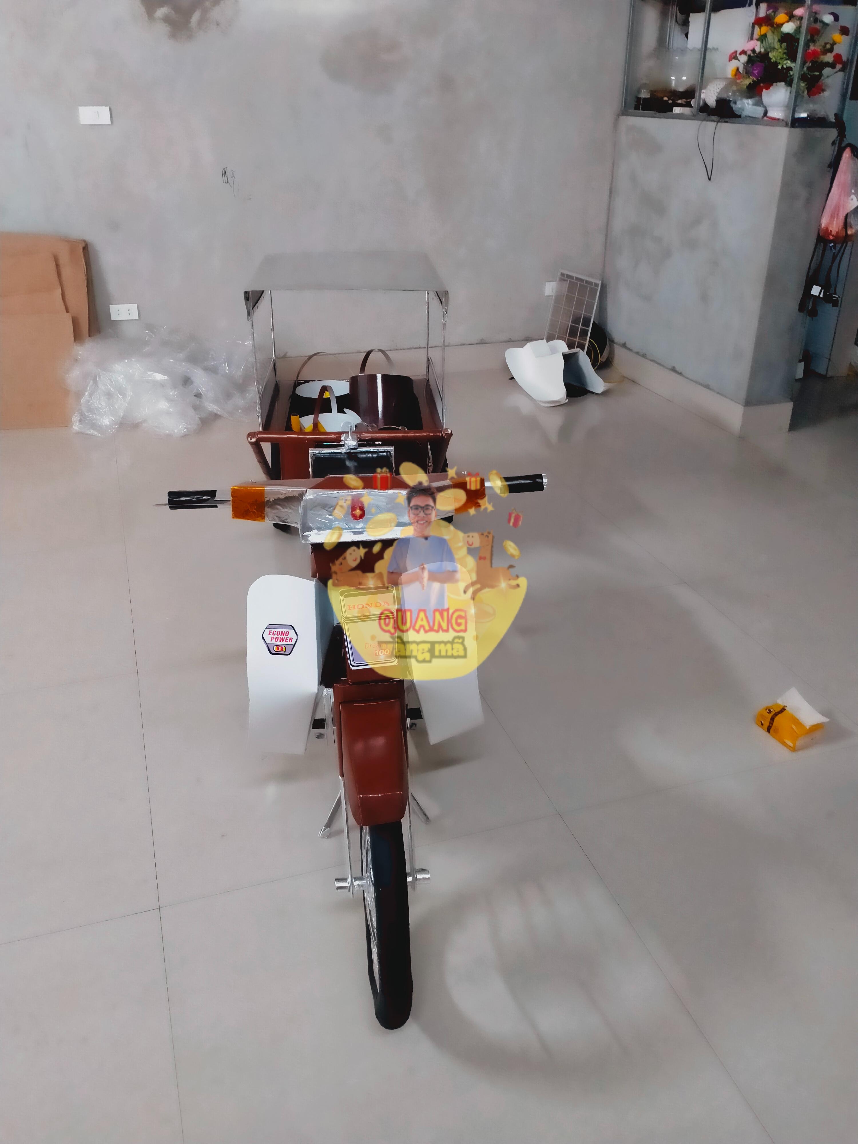 xe dream kéo cải tiến chở bộ đồ xây dựng bốc vác xi