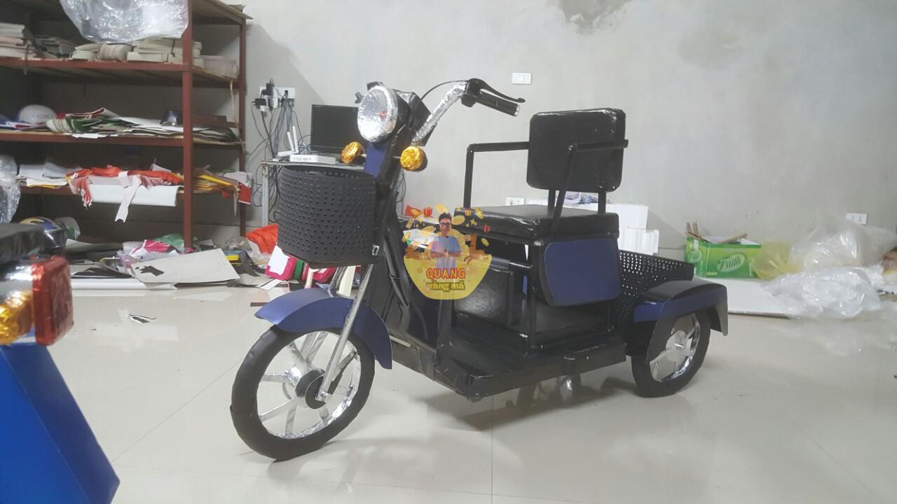 xe máy điện 3 bánh màu xanh đen