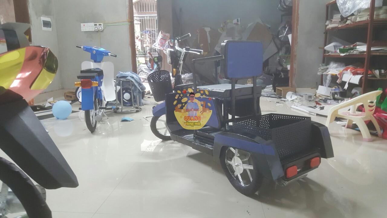 xe máy điện 3 bánh màu xanh đen