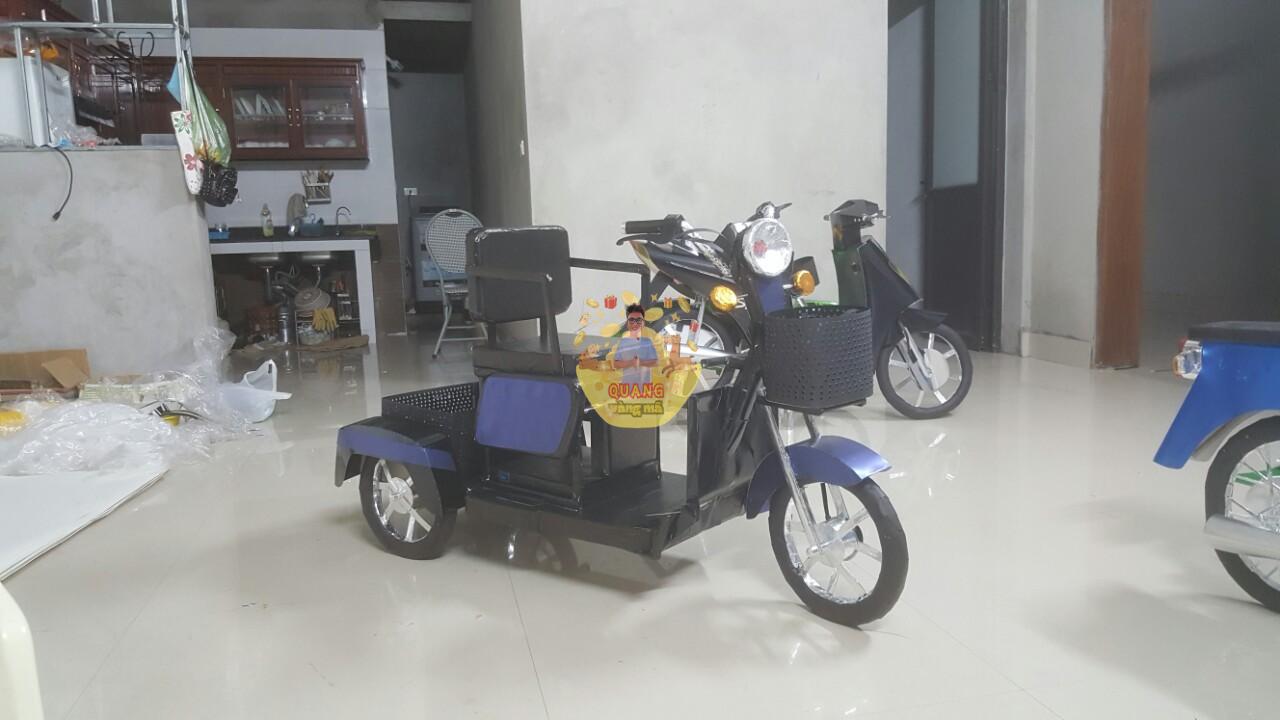 xe máy điện 3 bánh màu xanh đen
