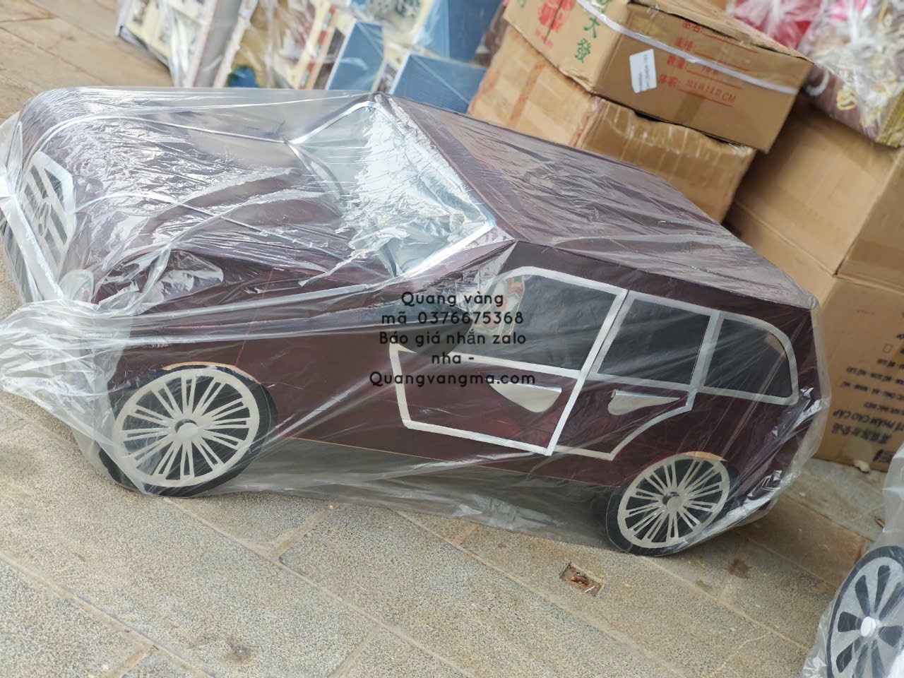 xe mẹc màu nâu