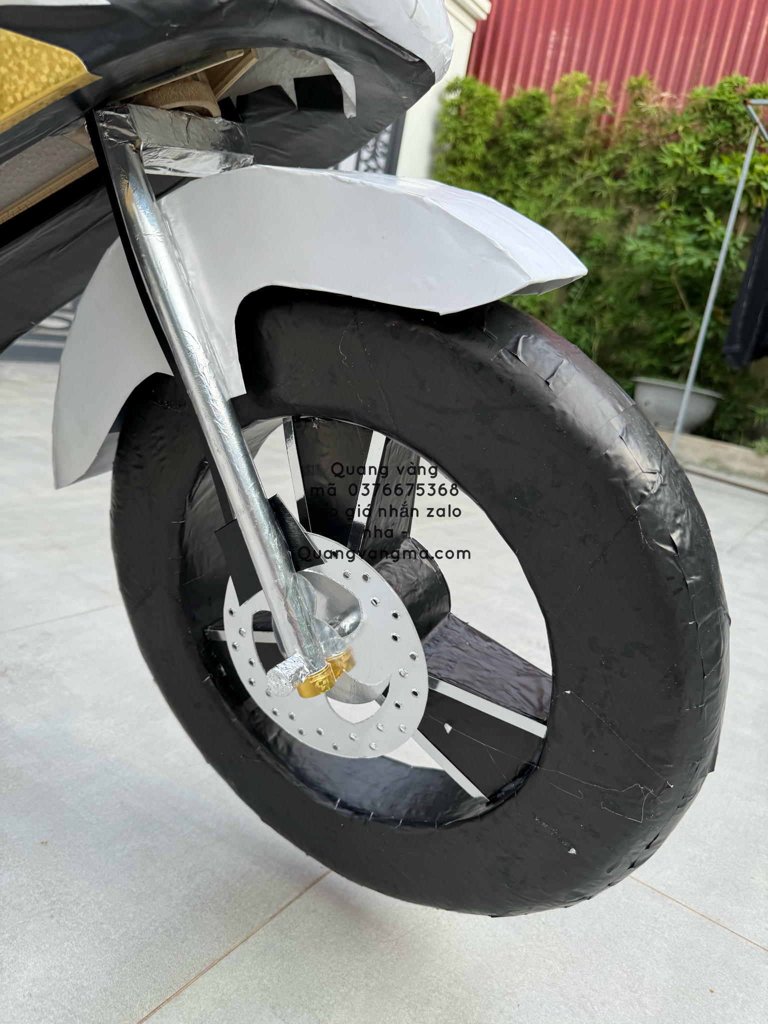 xe moto phân khối lớn trắng