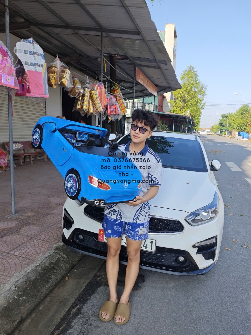 xe mui trần màu xanh