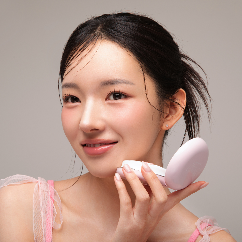 Phấn Nước Chống Nắng Blessed Moon Girly Serum Cushion SPF50+ PA+++ Mỏng Nhẹ, Che Phủ Khuyết Điểm, Căng Bóng Tự Nhiên 15G