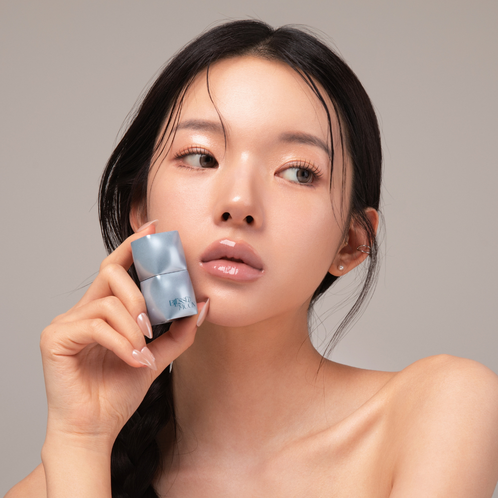 Son Bóng Blessed Moon Veil Mood Lip Gloss Hỗ Trợ Giữ Ẩm Giúp Môi Căng Mọng 3.8g