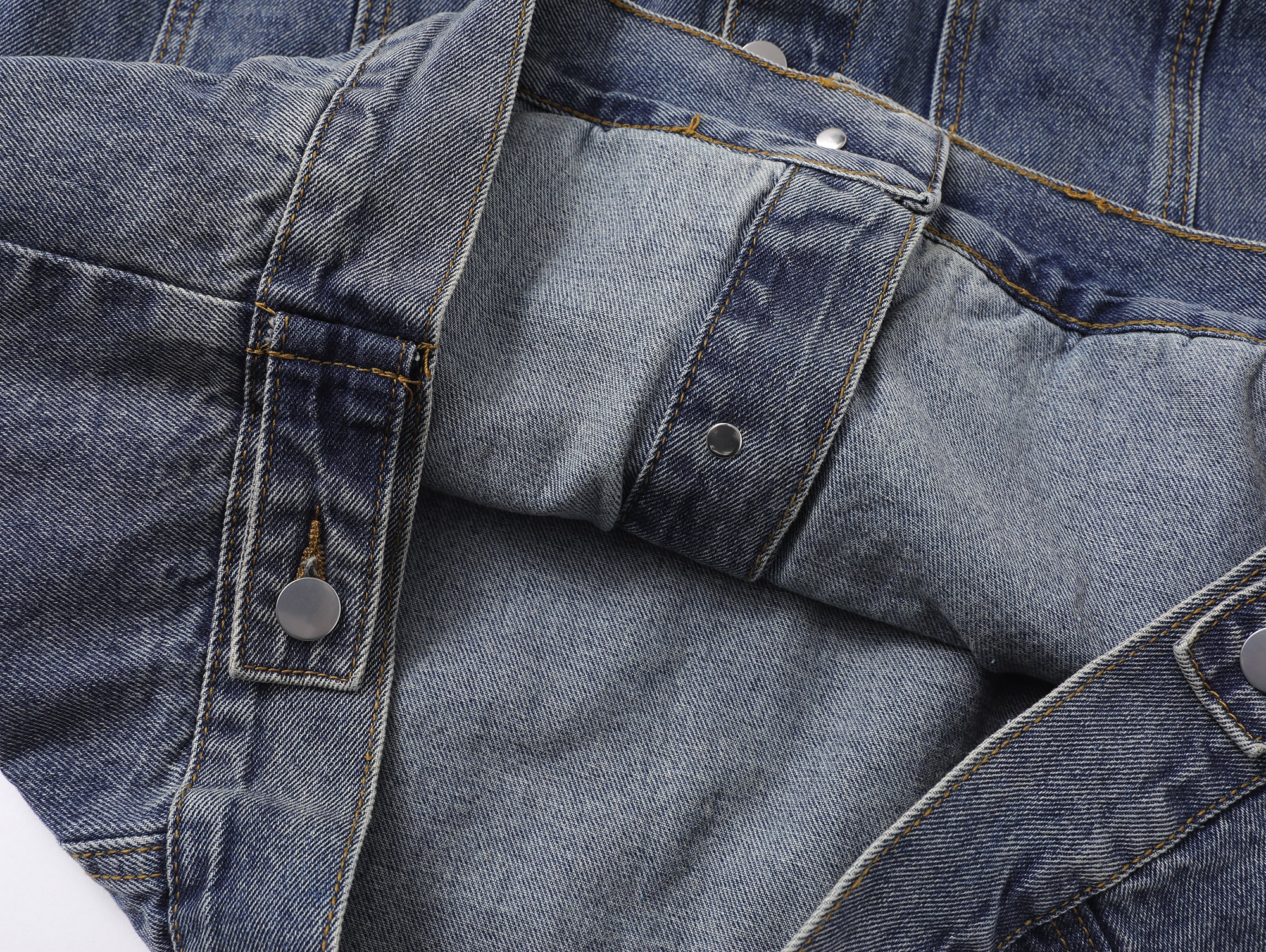 AO KHOAC JEAN NZ9146(168-P108