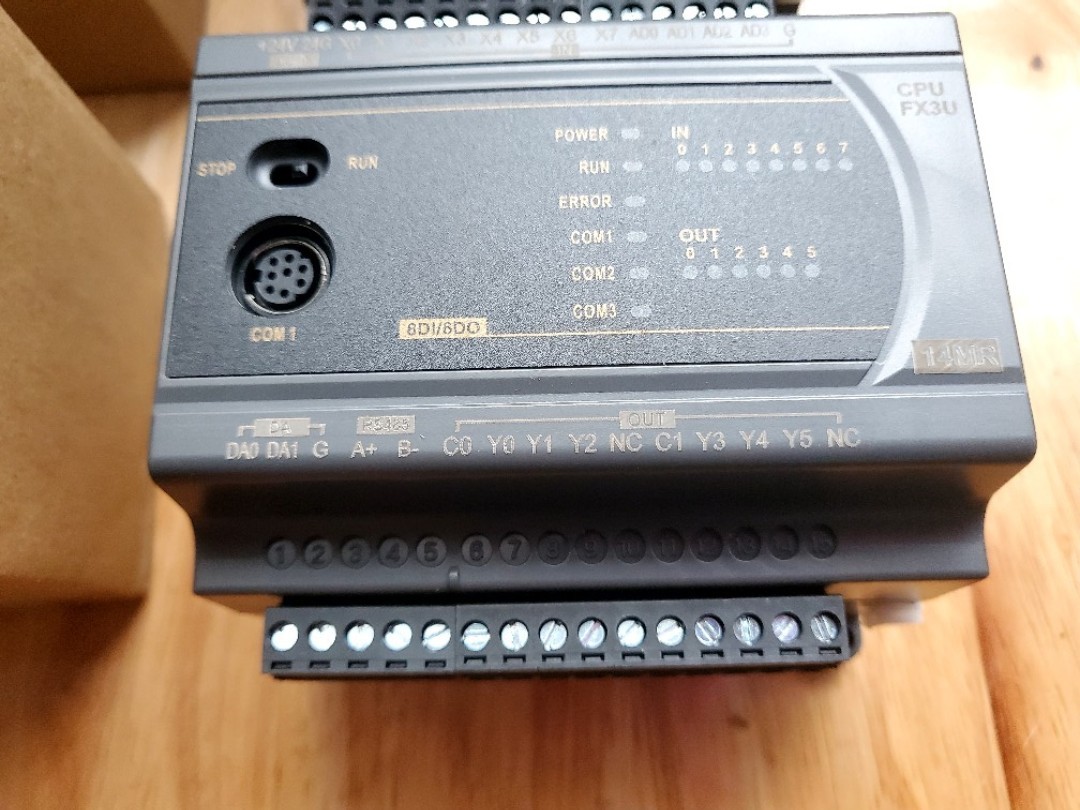 Board mạch PLC ES FX3U 14MR 8 input 6 output relay - RS232/RS485, hỗ trợ analog 4AD/2DA , 24VDC, GX Works2 Mitsubishi -ES3U14MR4AD2DA - 0-10V