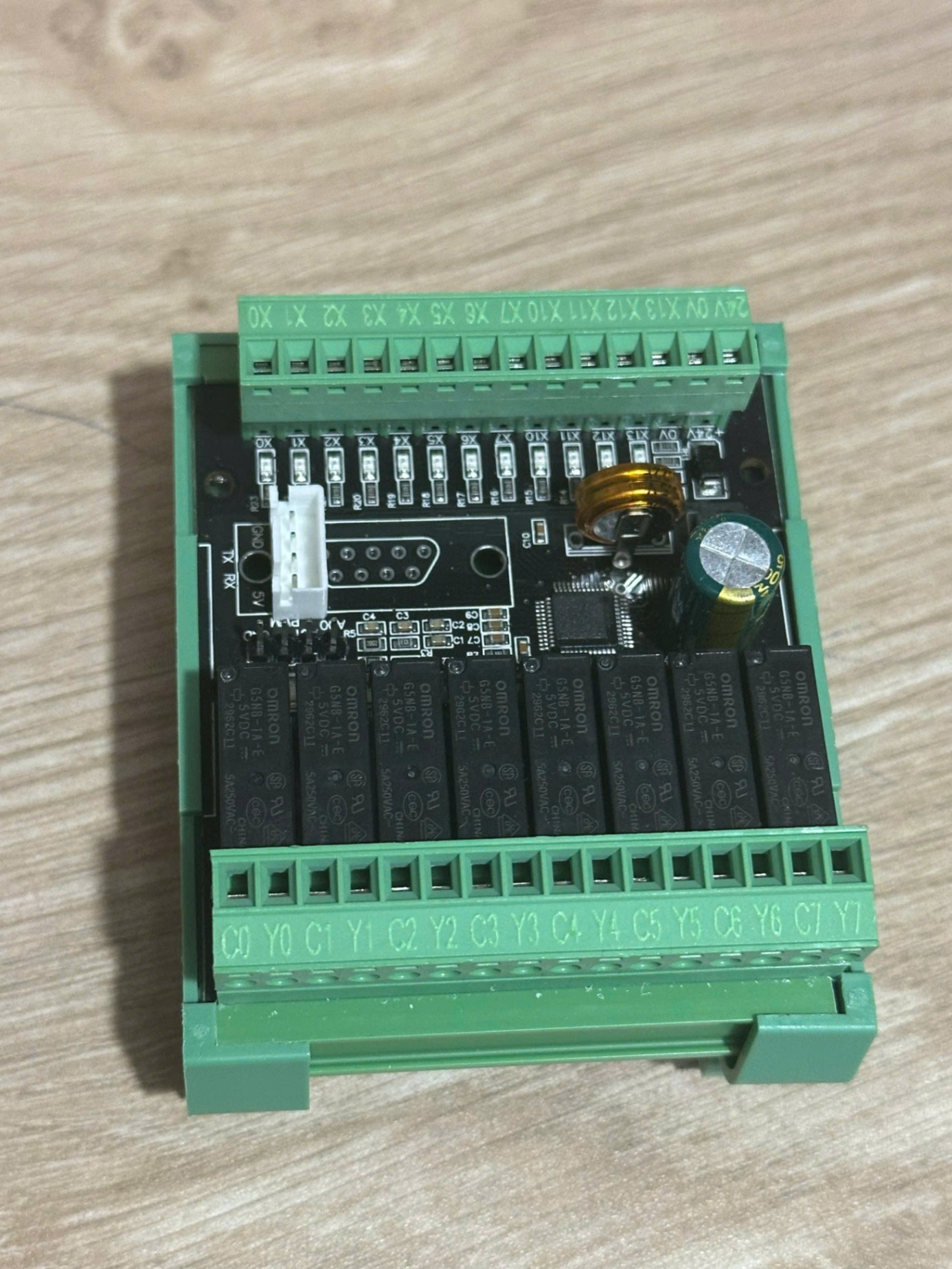 Board mạch PLC Mini PTL WS2N Mitsubishi FX2N-20MR -S, 12 In/ 8 Out RELAY, TTL,RS232 9.6kbps, GX-Works 2, Analog 0-10V, có đế, DC12-24V - Có đế cài ray TTL