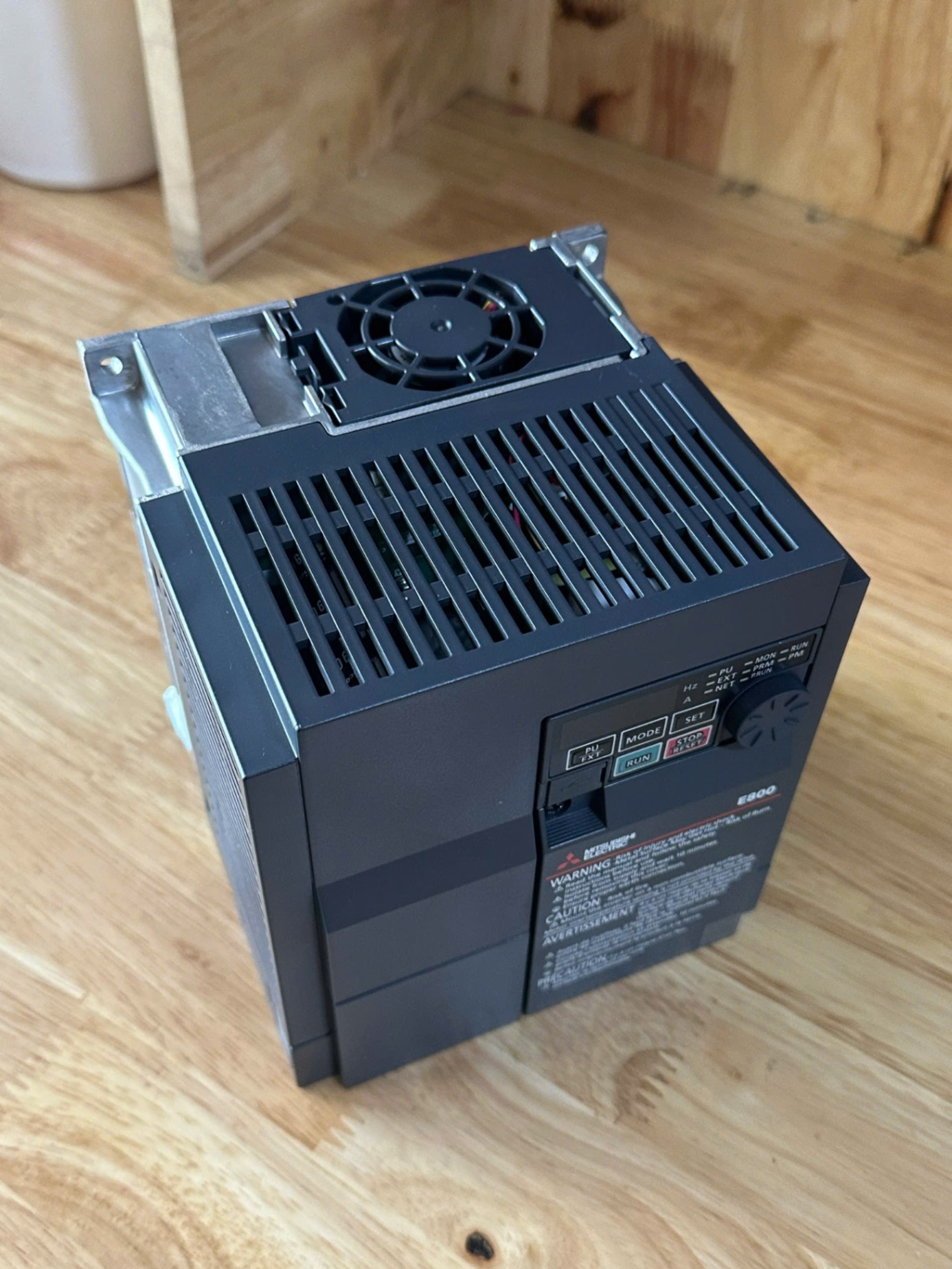 Biến tần Mitsubishi FR-E840-0095-4-60 (3.7kW)